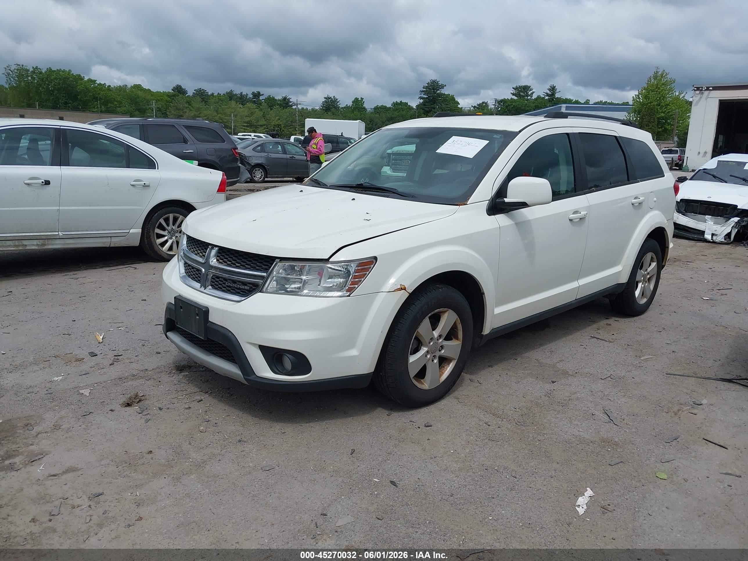DODGE JOURNEY image 2