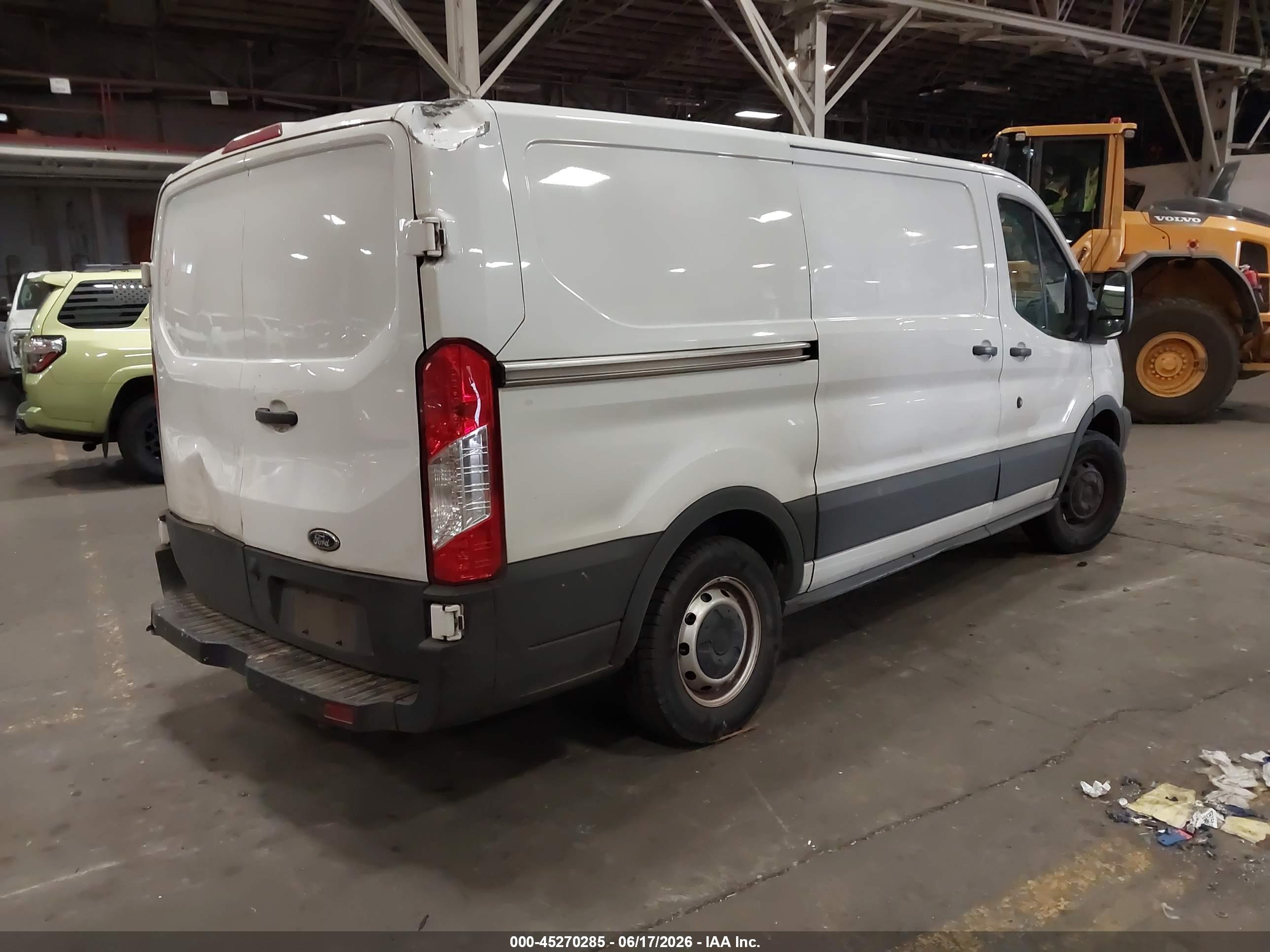 FORD TRANSIT-150 image 4
