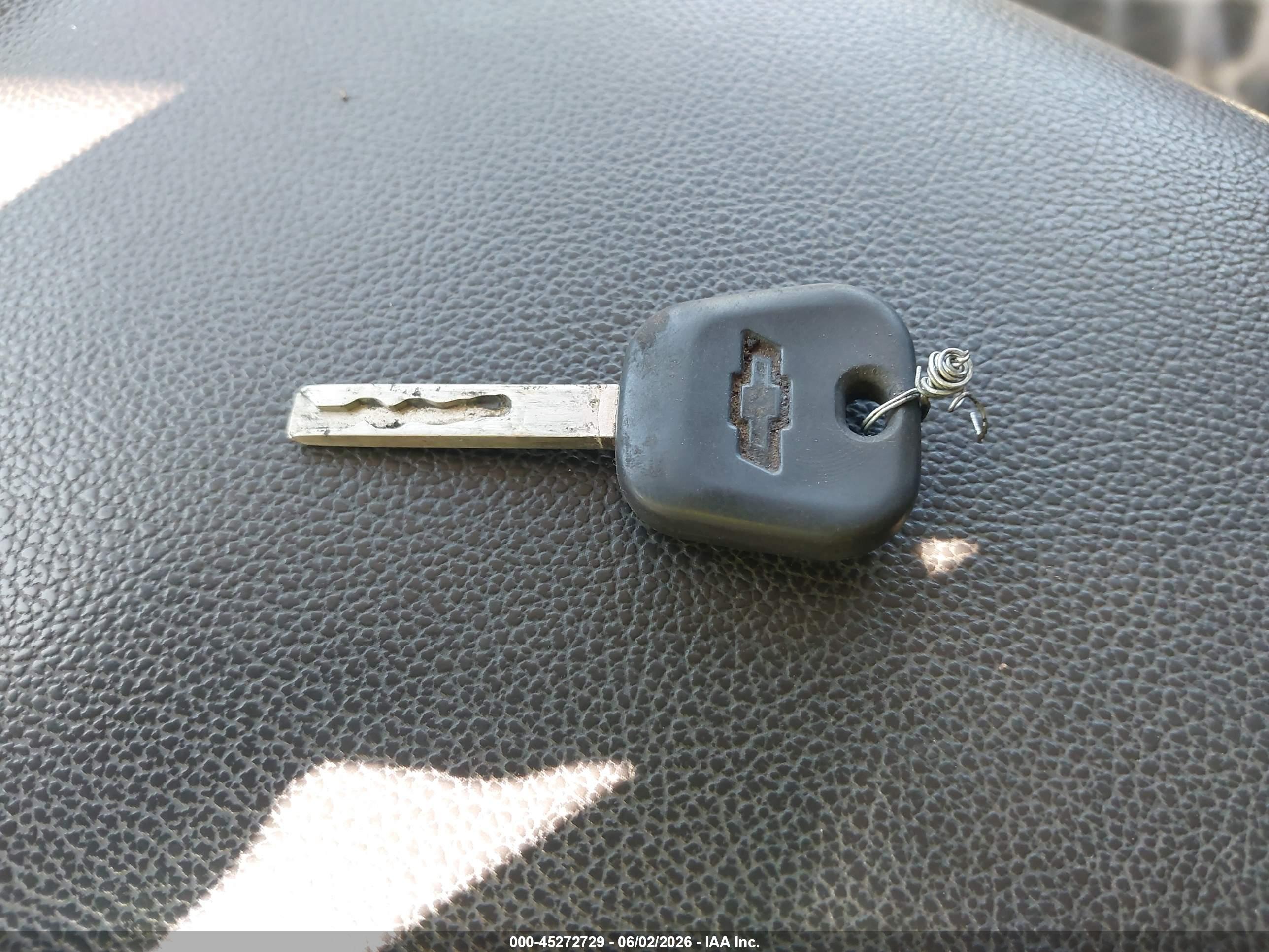 CHEVROLET COLORADO image 11