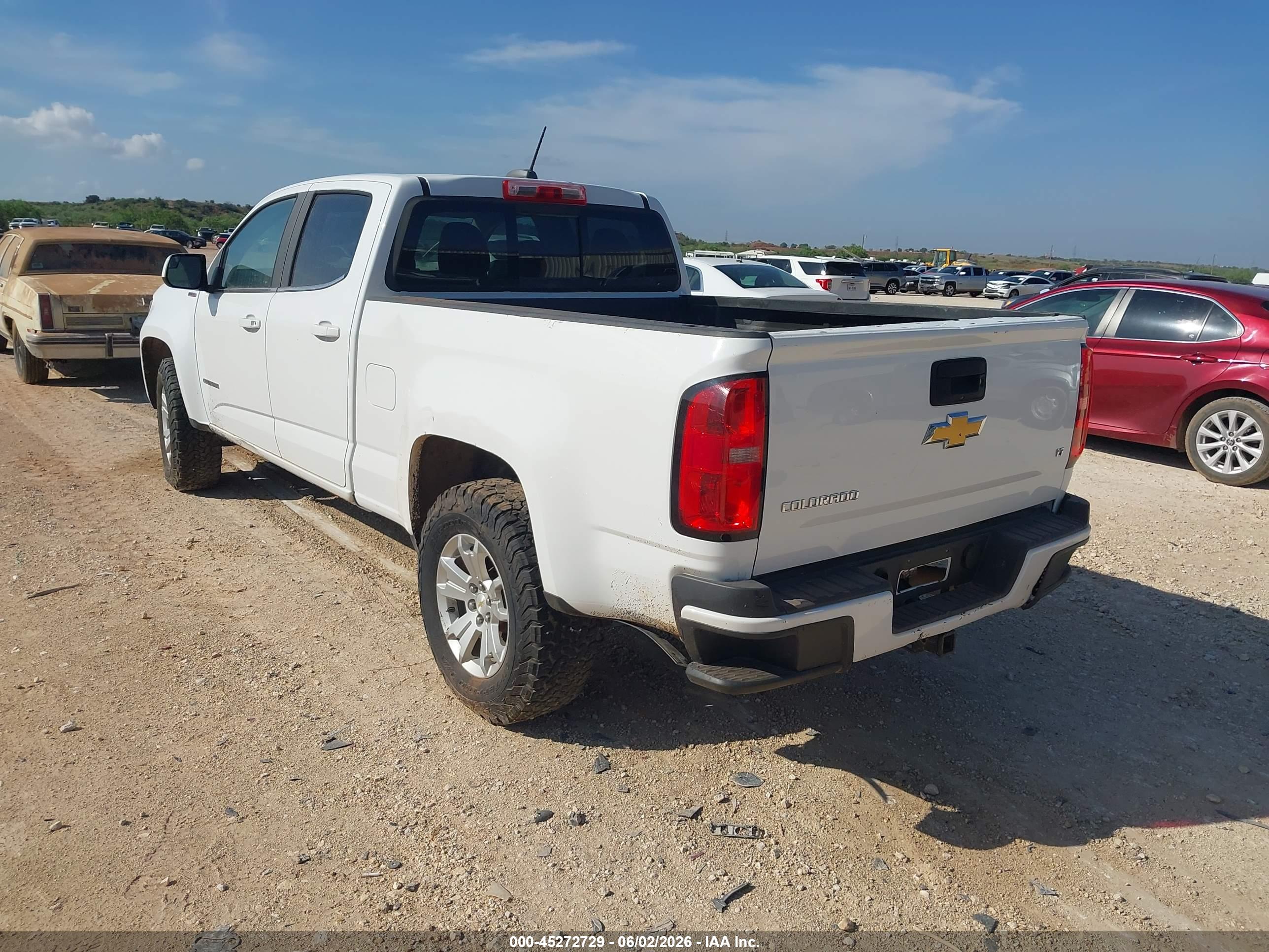CHEVROLET COLORADO image 3