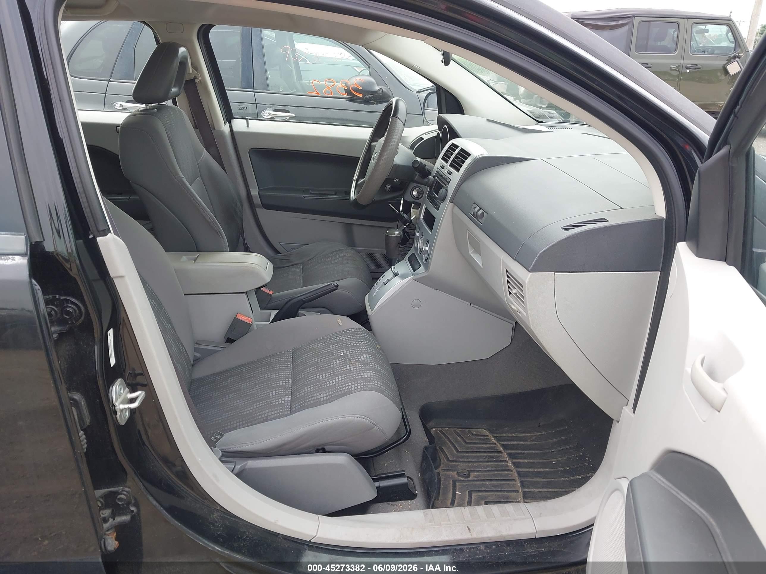 DODGE CALIBER image 5