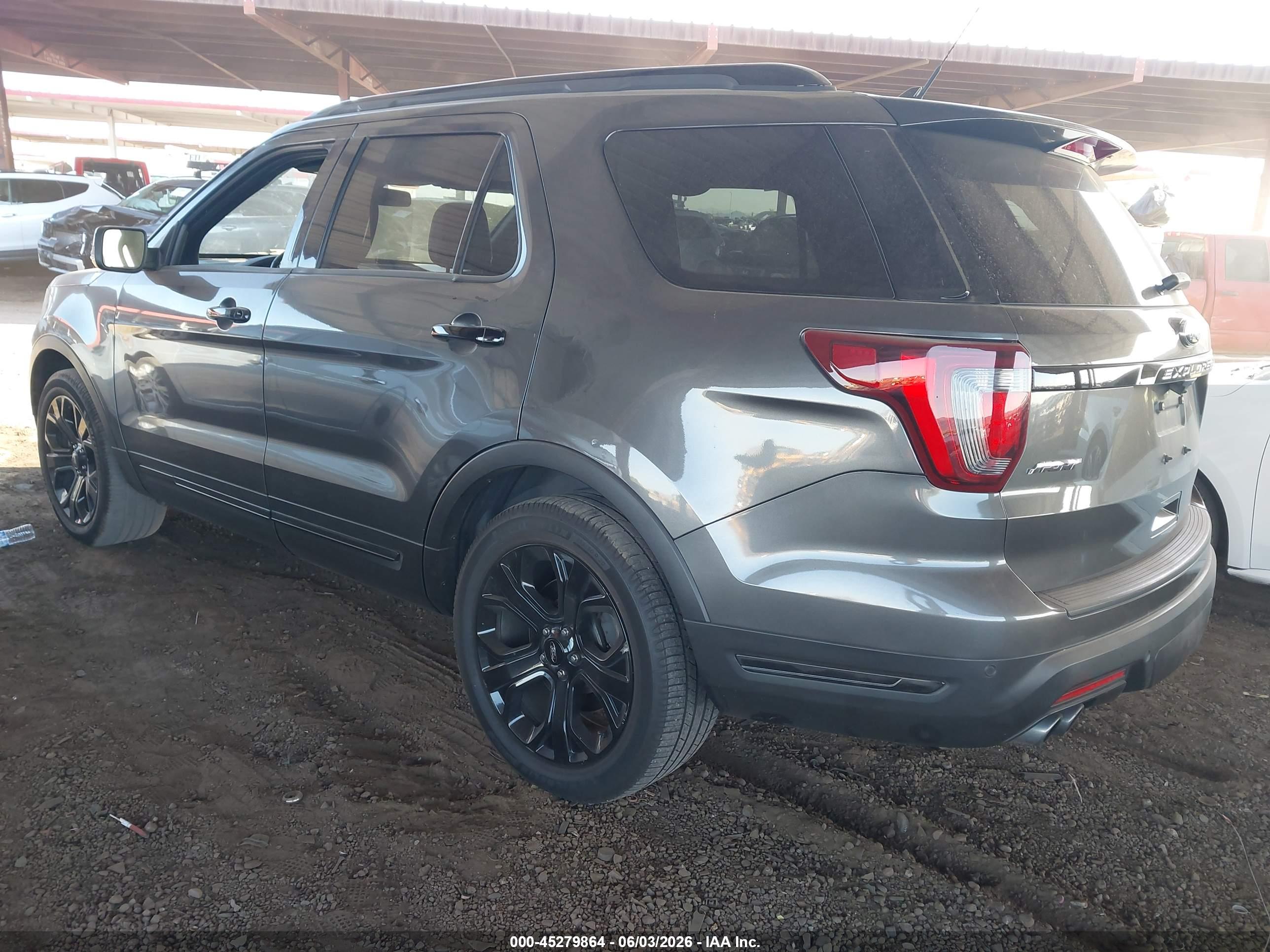 FORD EXPLORER image 3