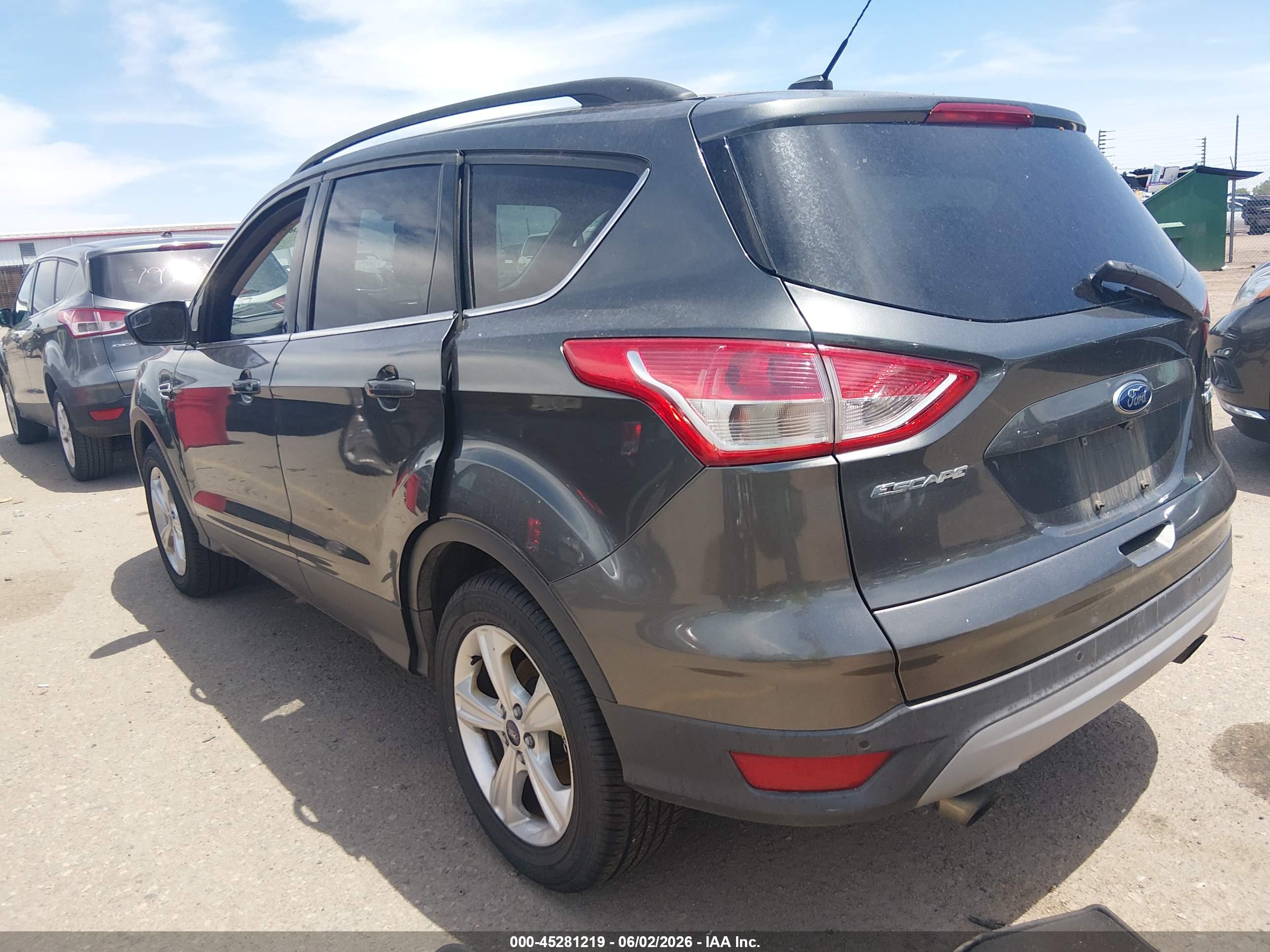 FORD ESCAPE image 3