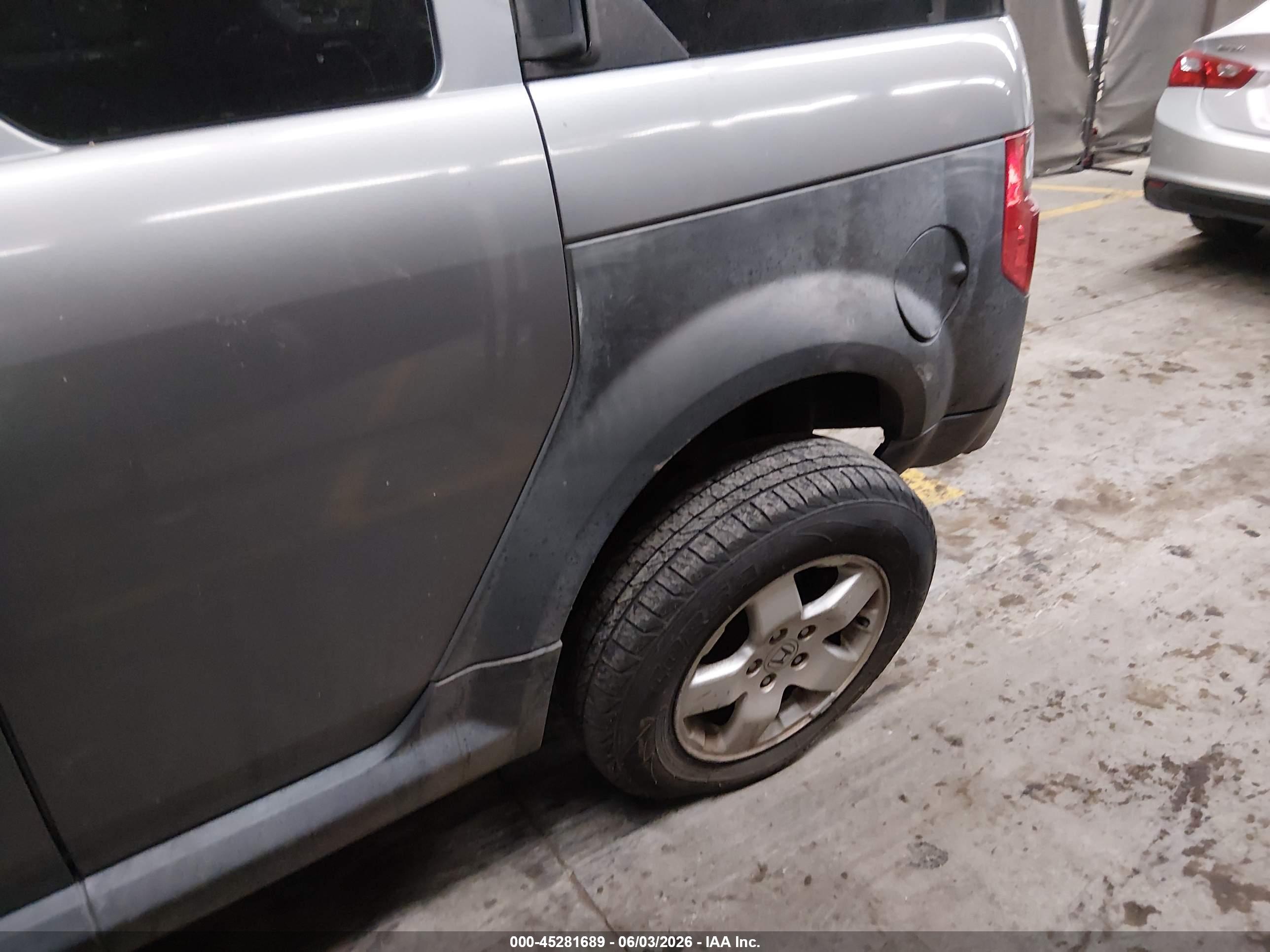 HONDA ELEMENT image 6