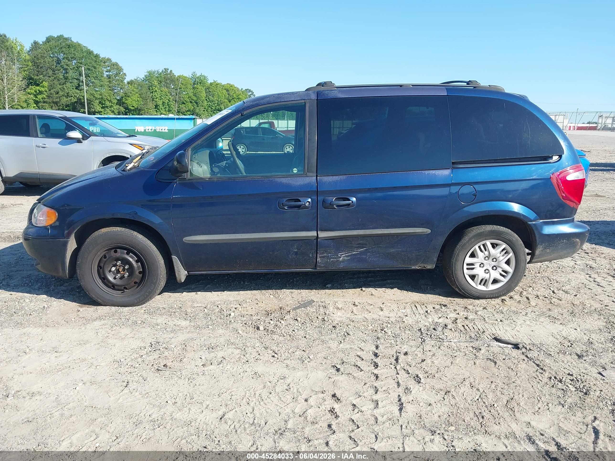 DODGE CARAVAN image 6