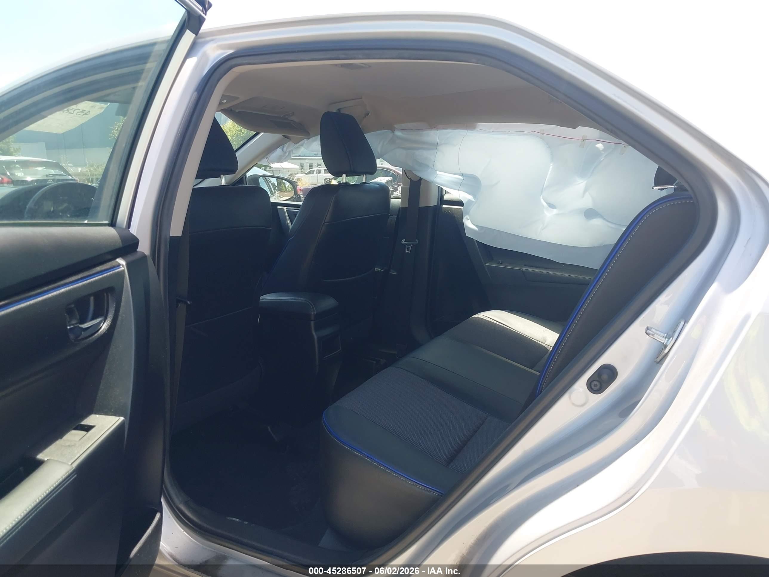 TOYOTA COROLLA image 8