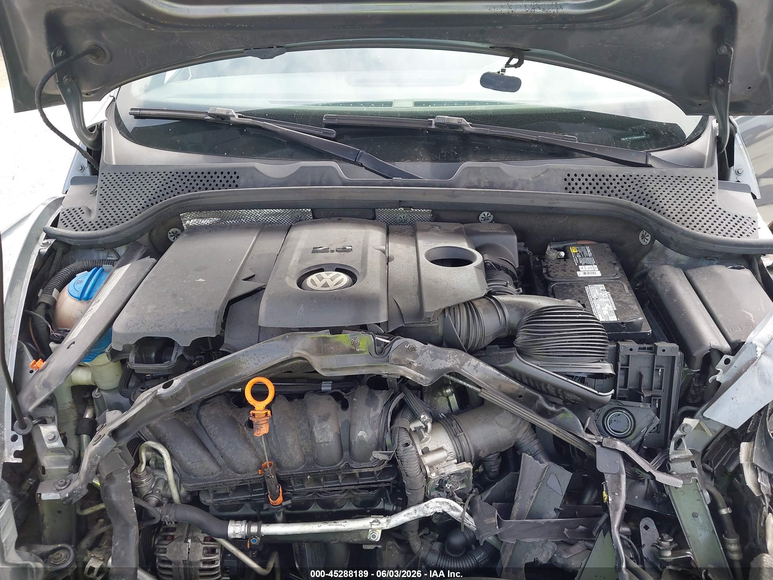 VOLKSWAGEN BEETLE image 10