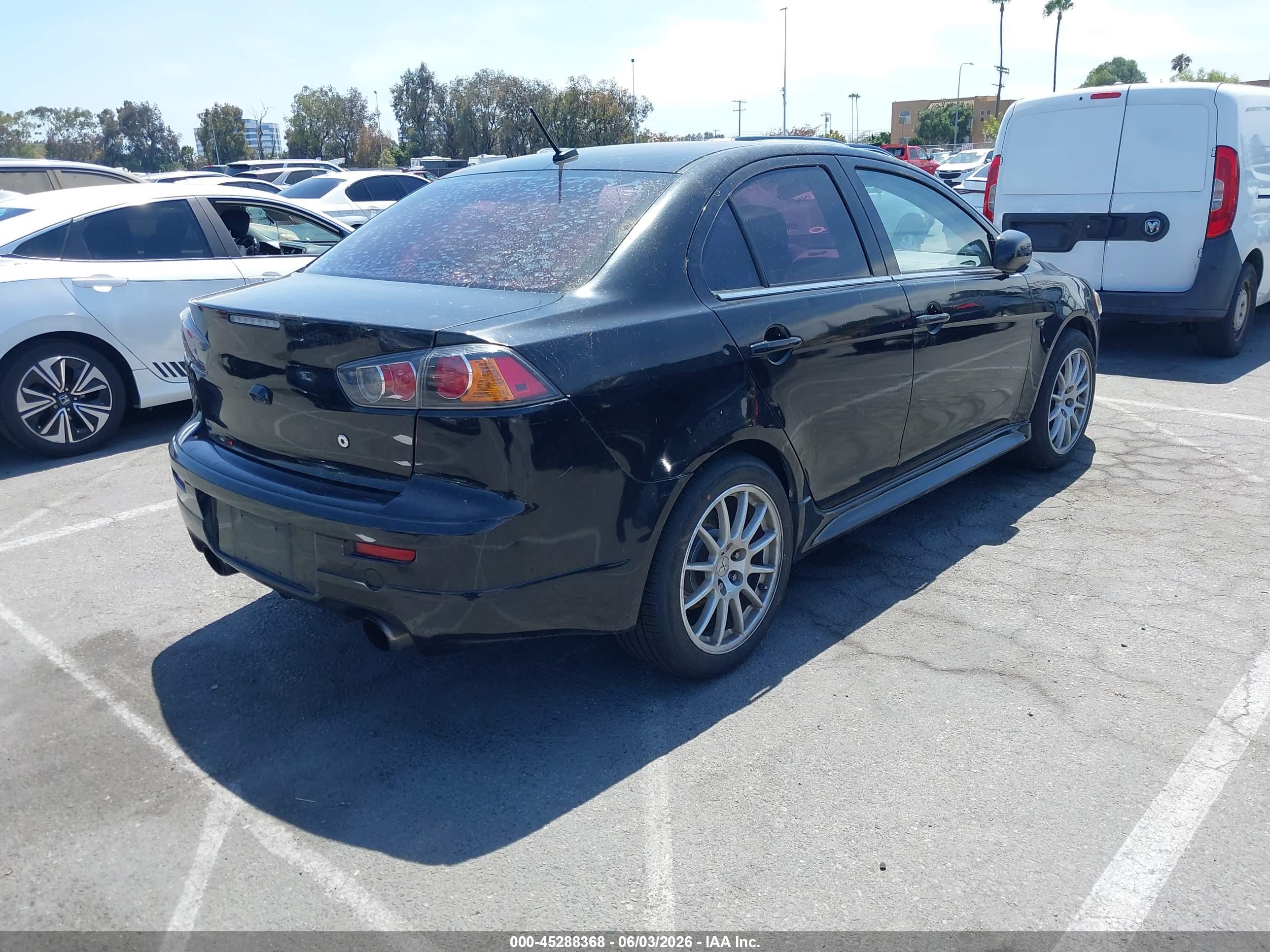 MITSUBISHI LANCER image 4