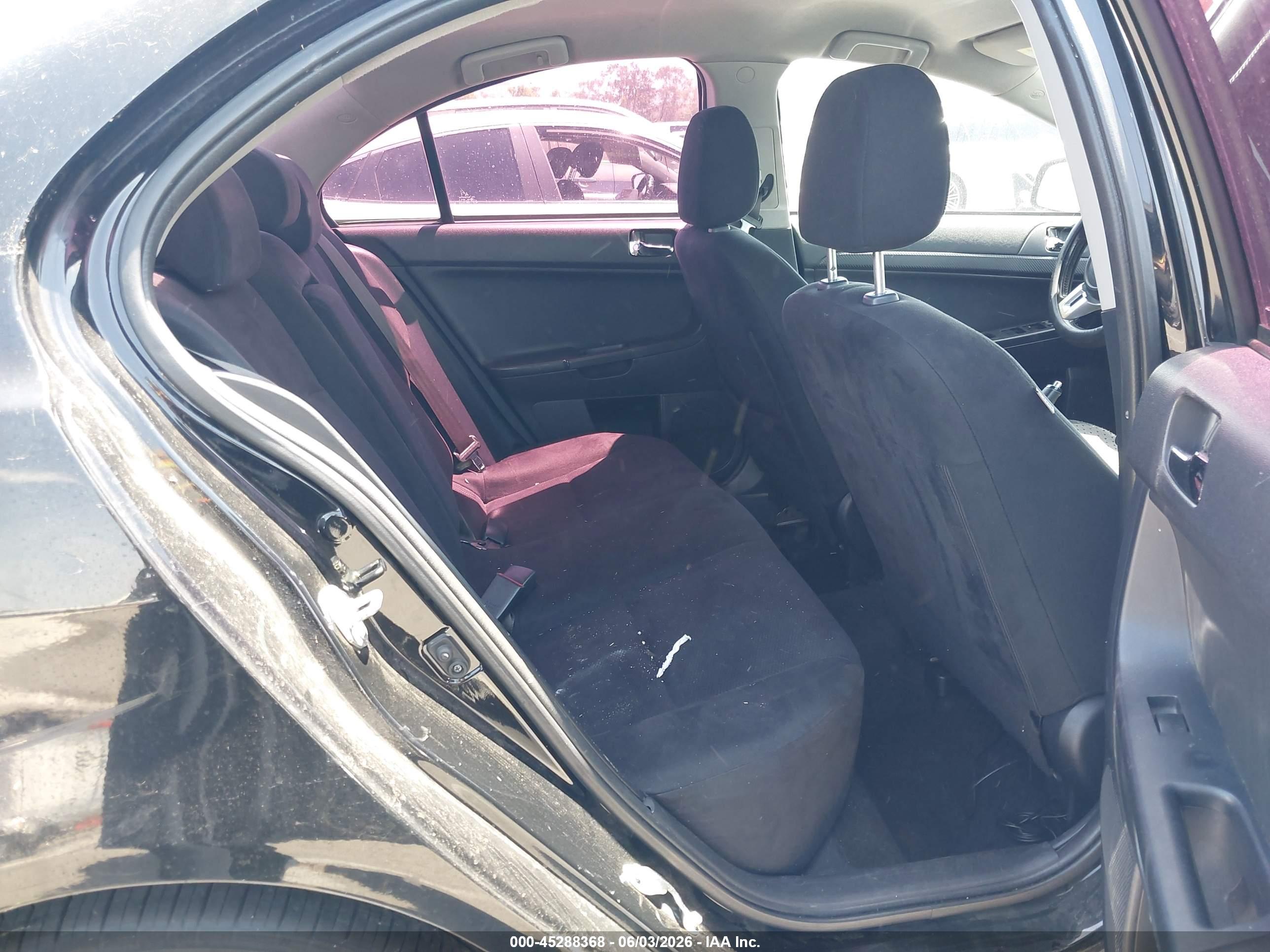 MITSUBISHI LANCER image 8