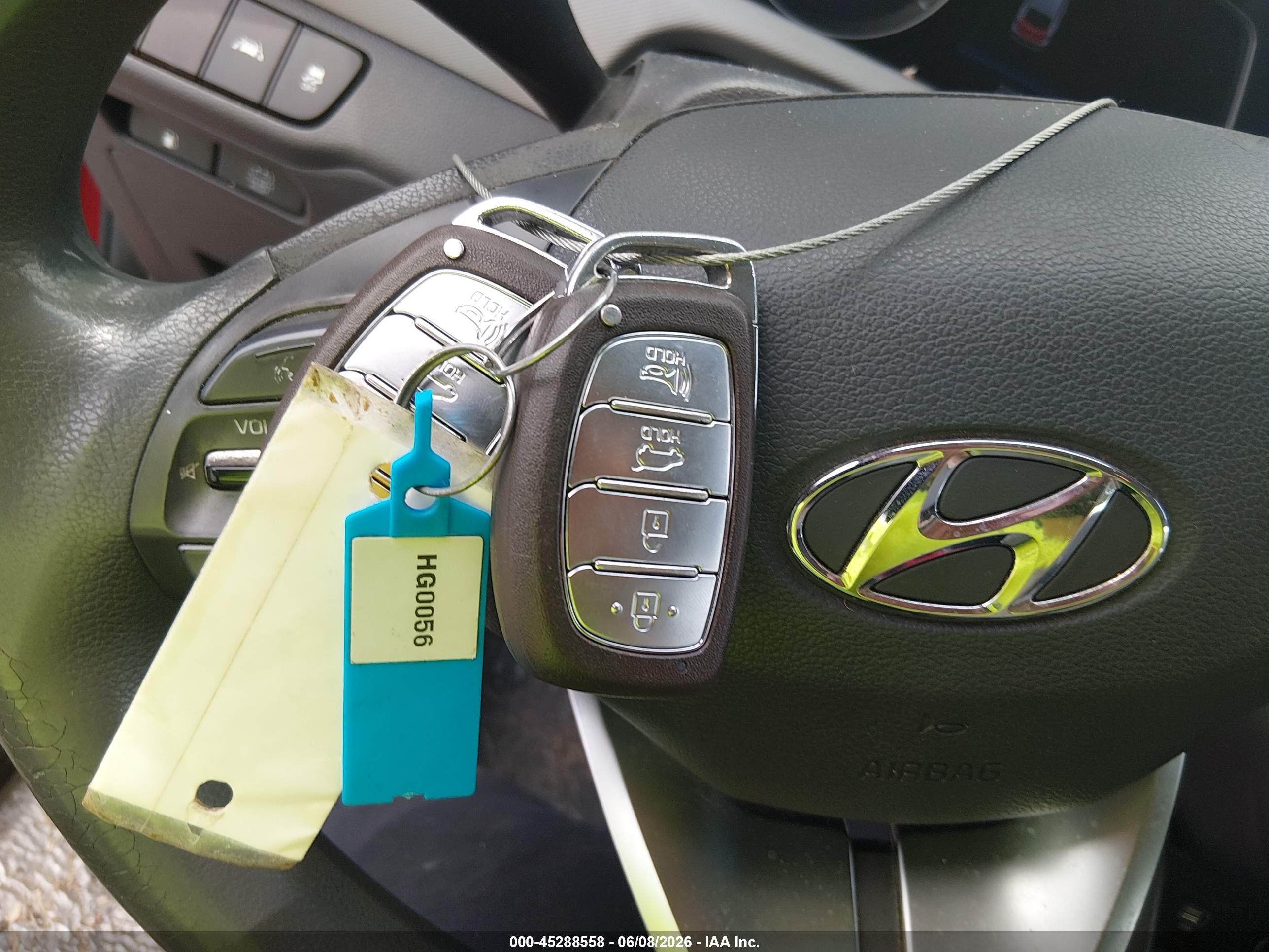 HYUNDAI IONIQ image 11