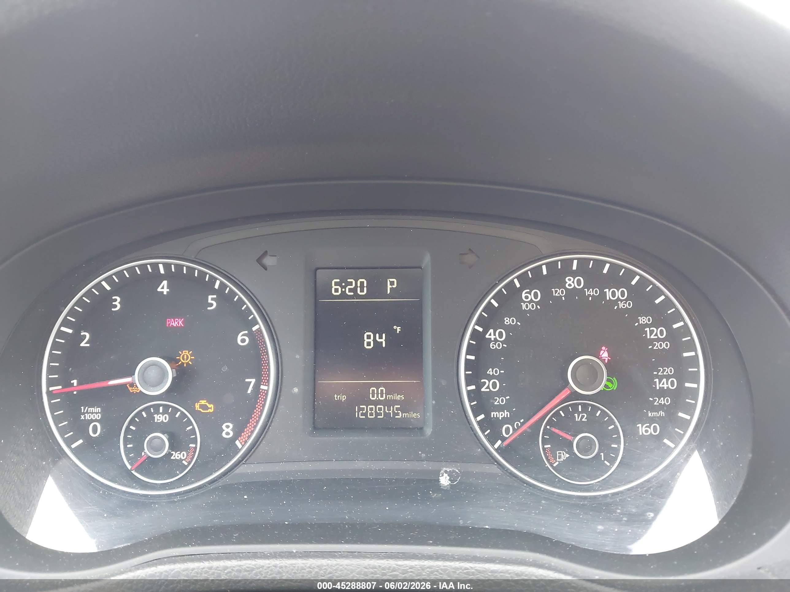 VOLKSWAGEN PASSAT image 7