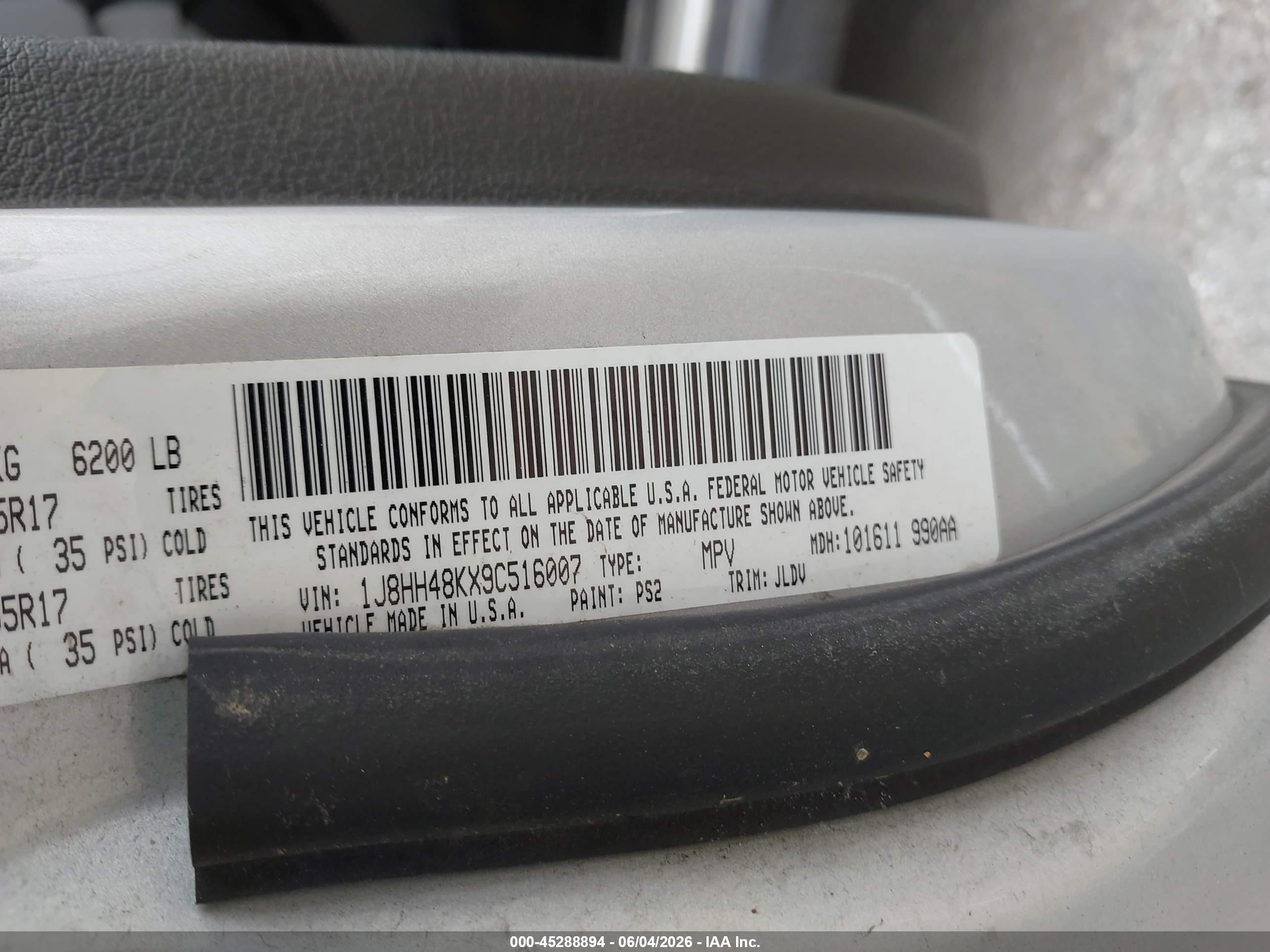 JEEP COMMANDER image 9