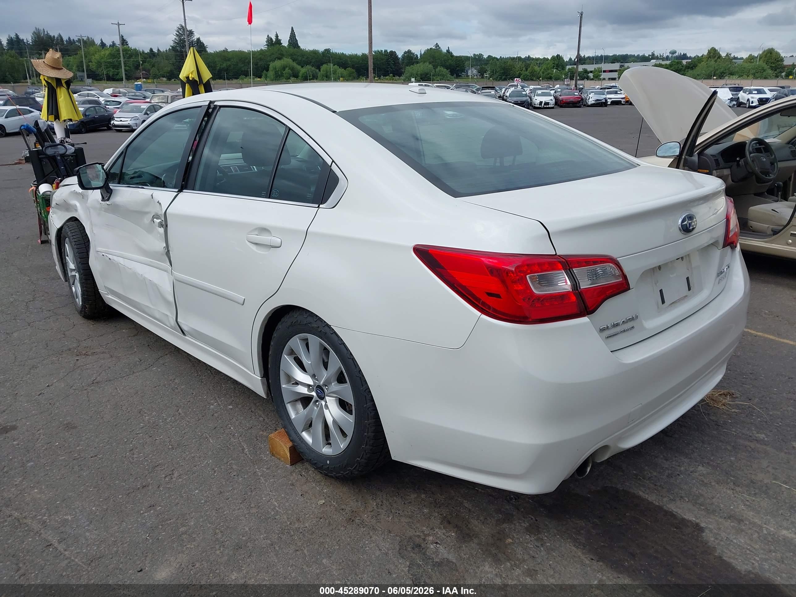 SUBARU LEGACY image 3