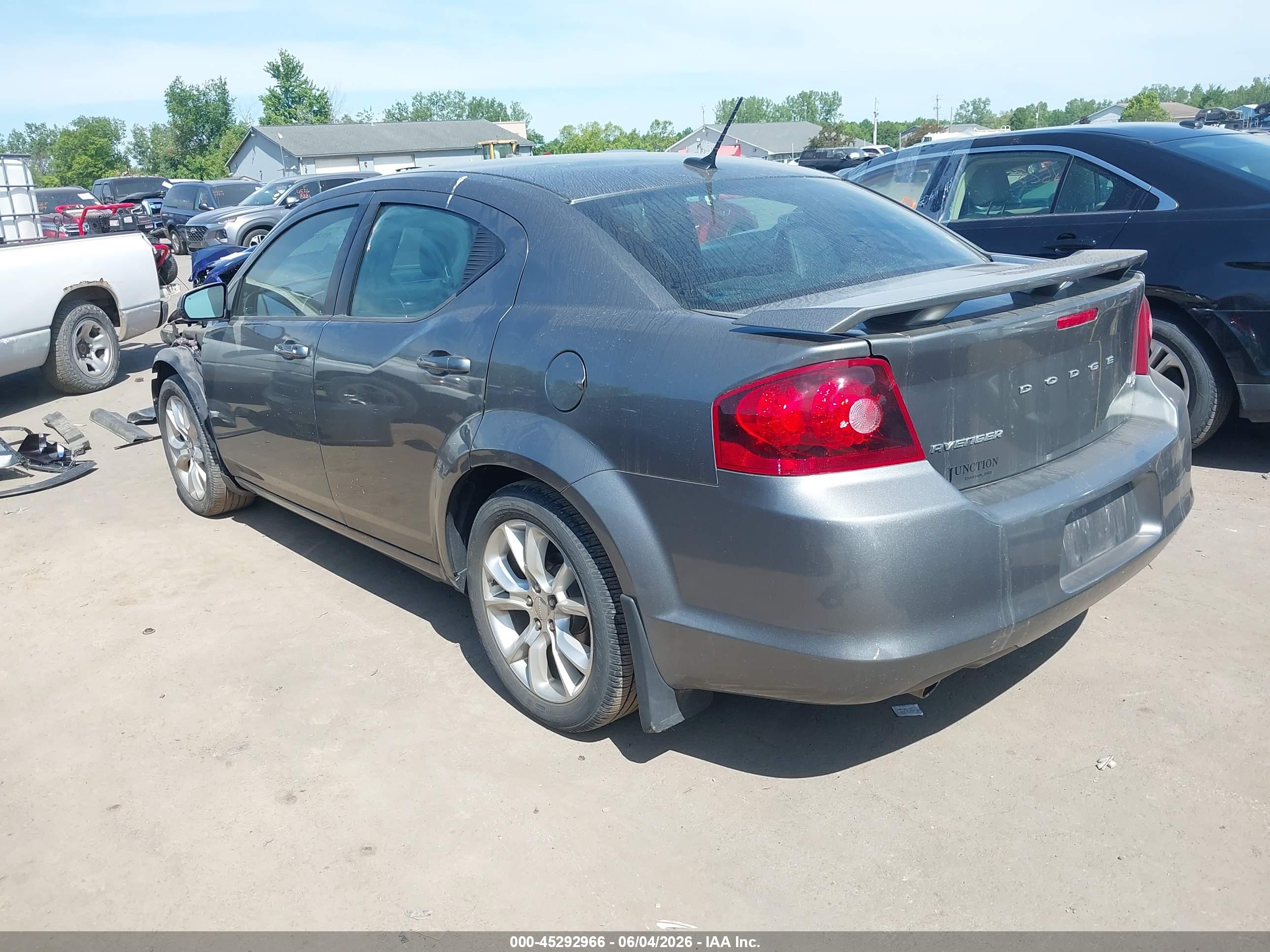 DODGE AVENGER image 3