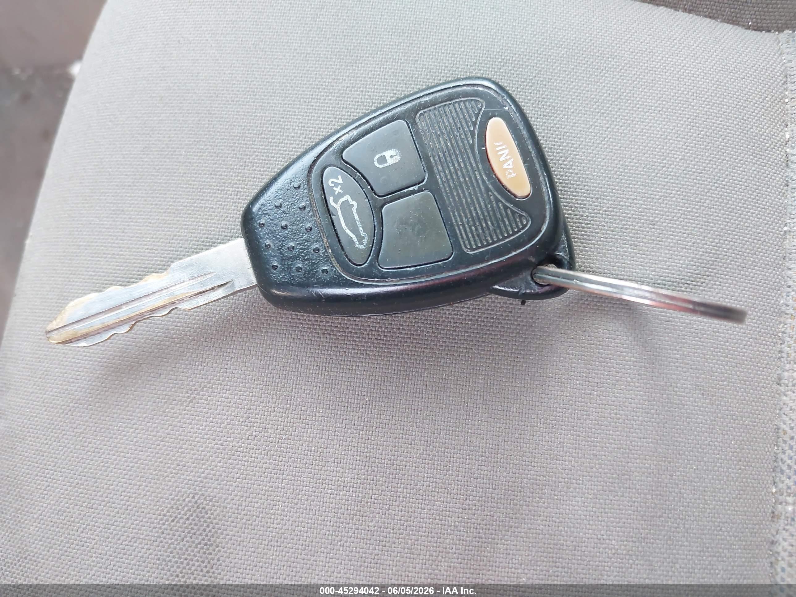 JEEP LIBERTY image 11