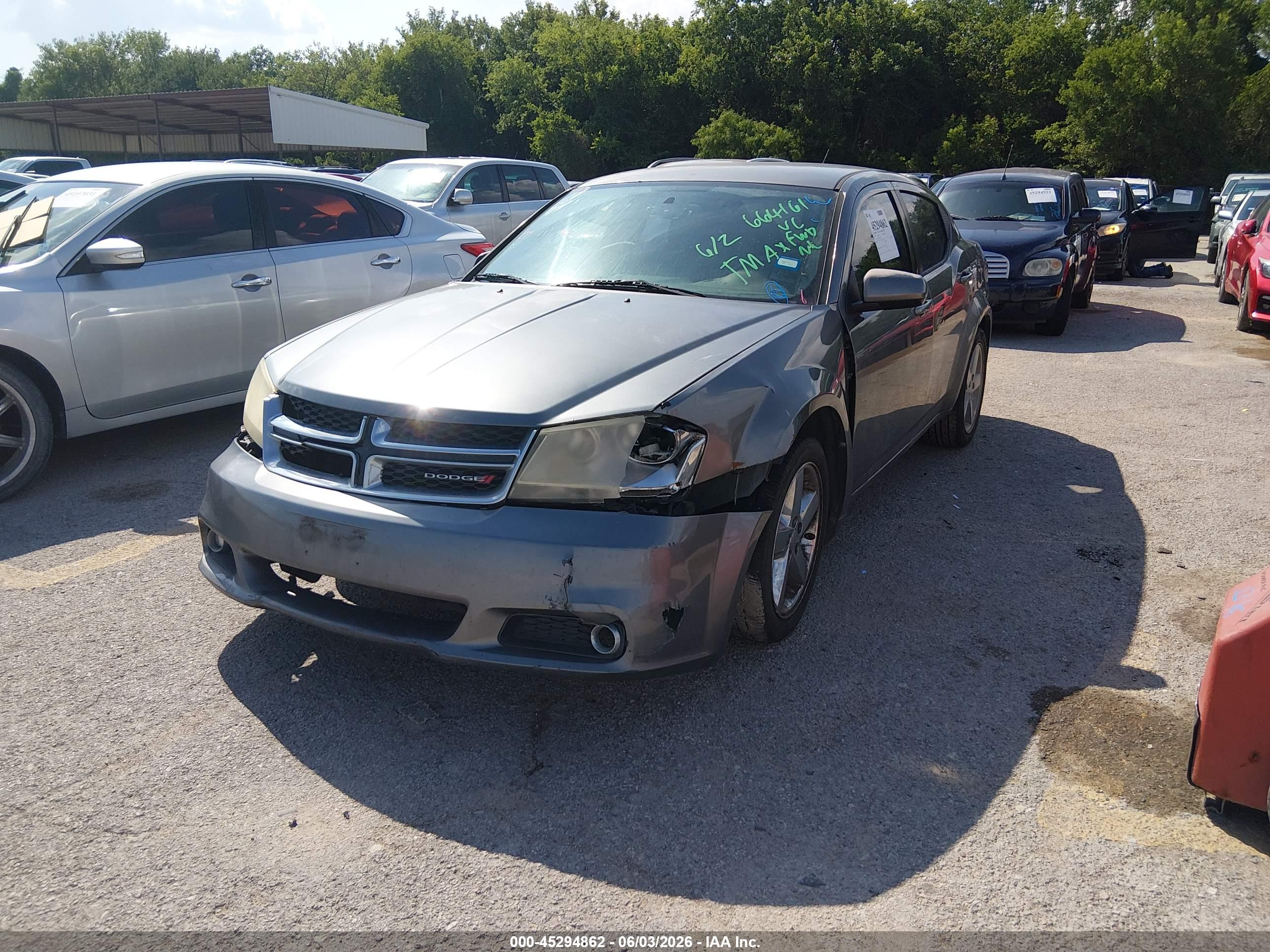 DODGE AVENGER image 6