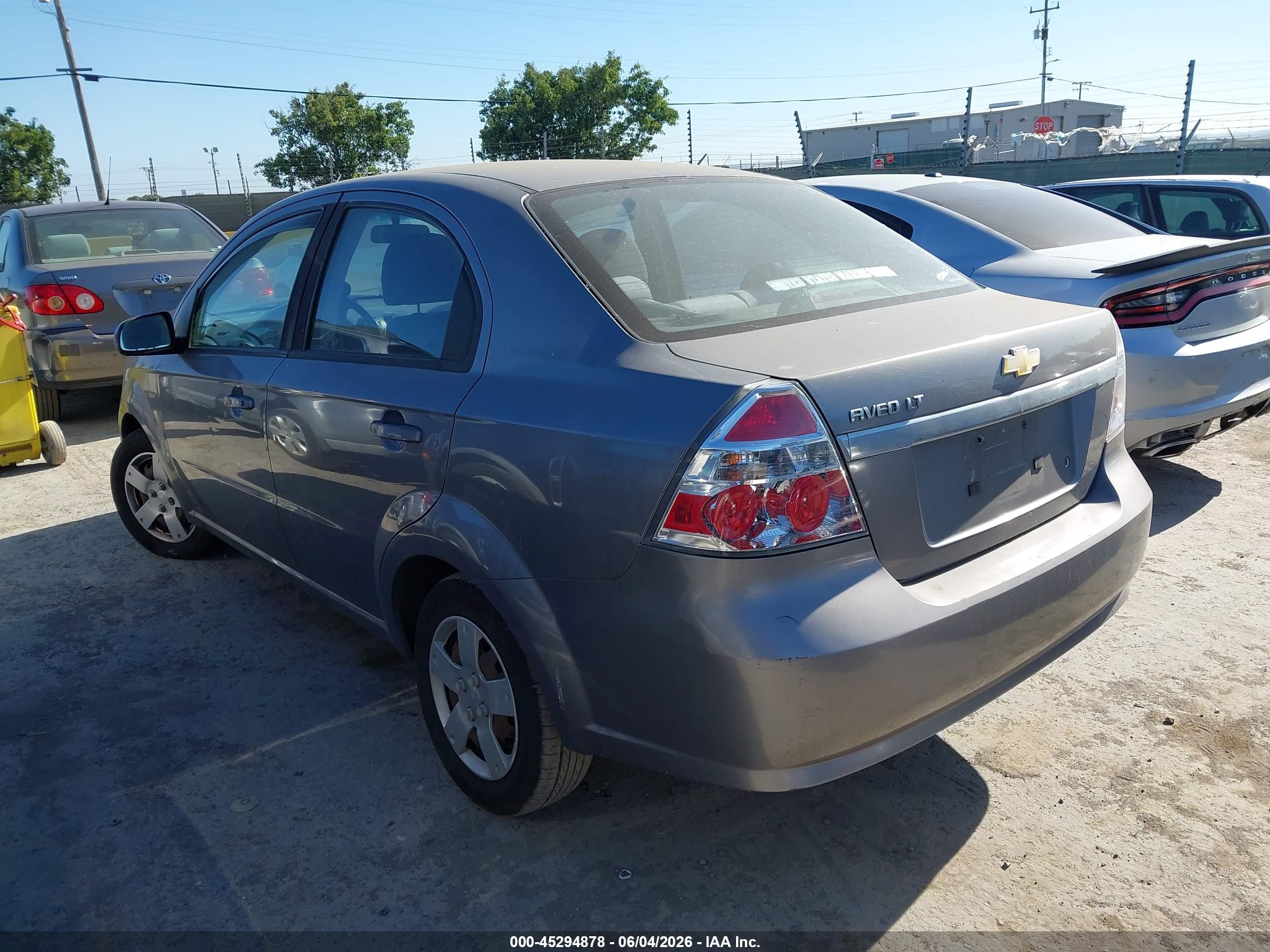 CHEVROLET AVEO image 3