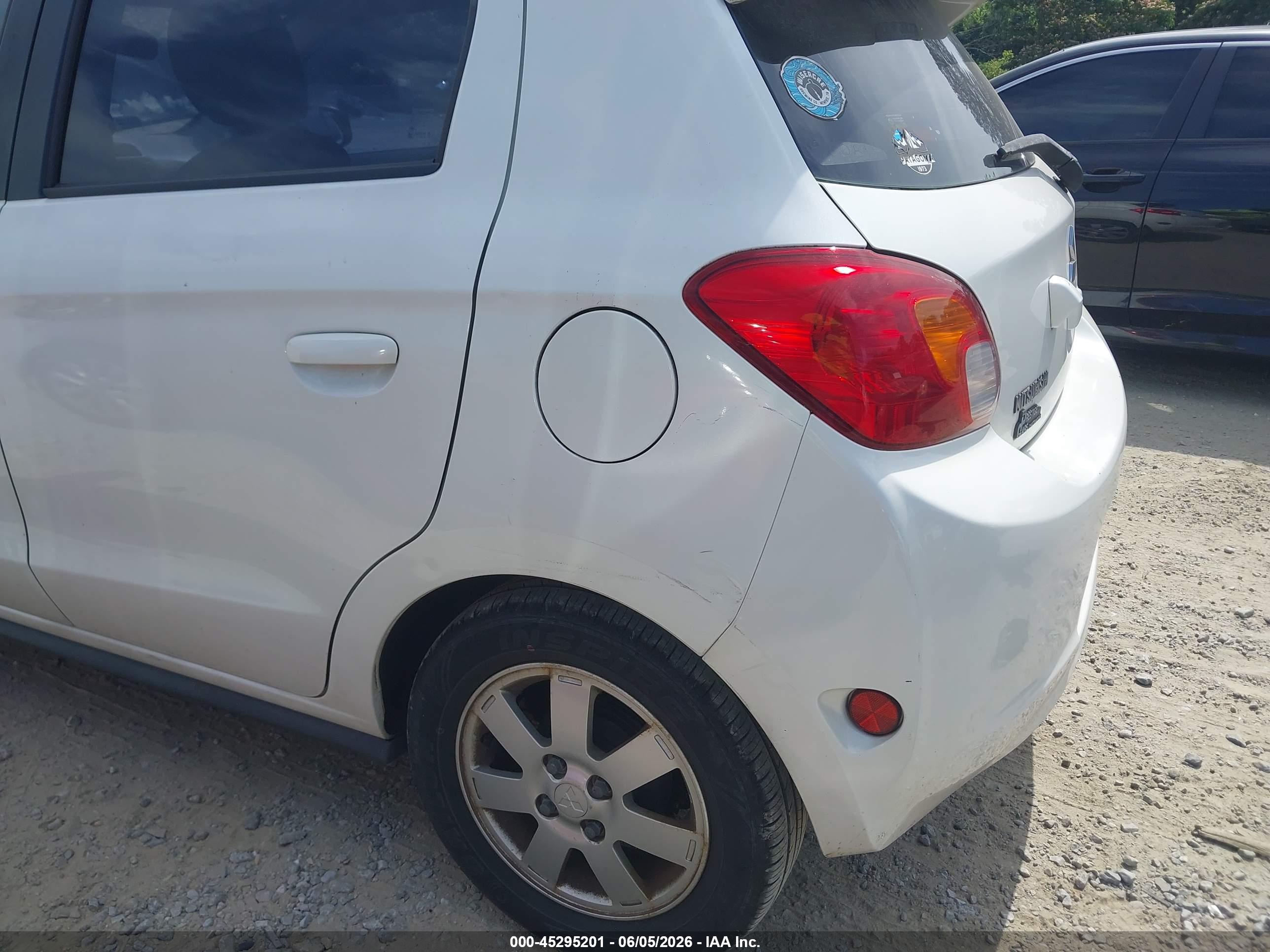 MITSUBISHI MIRAGE image 6