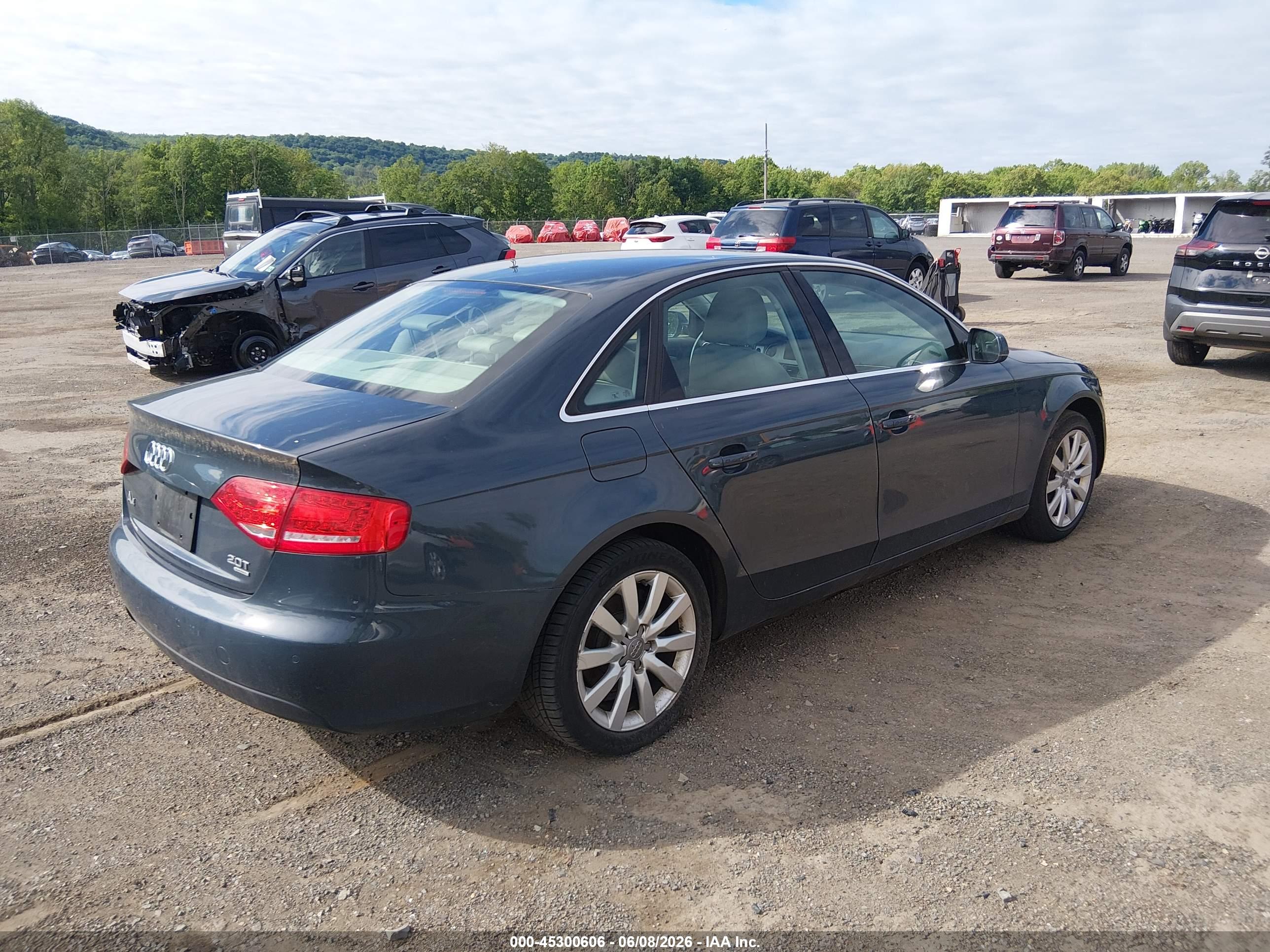 AUDI A4 image 4