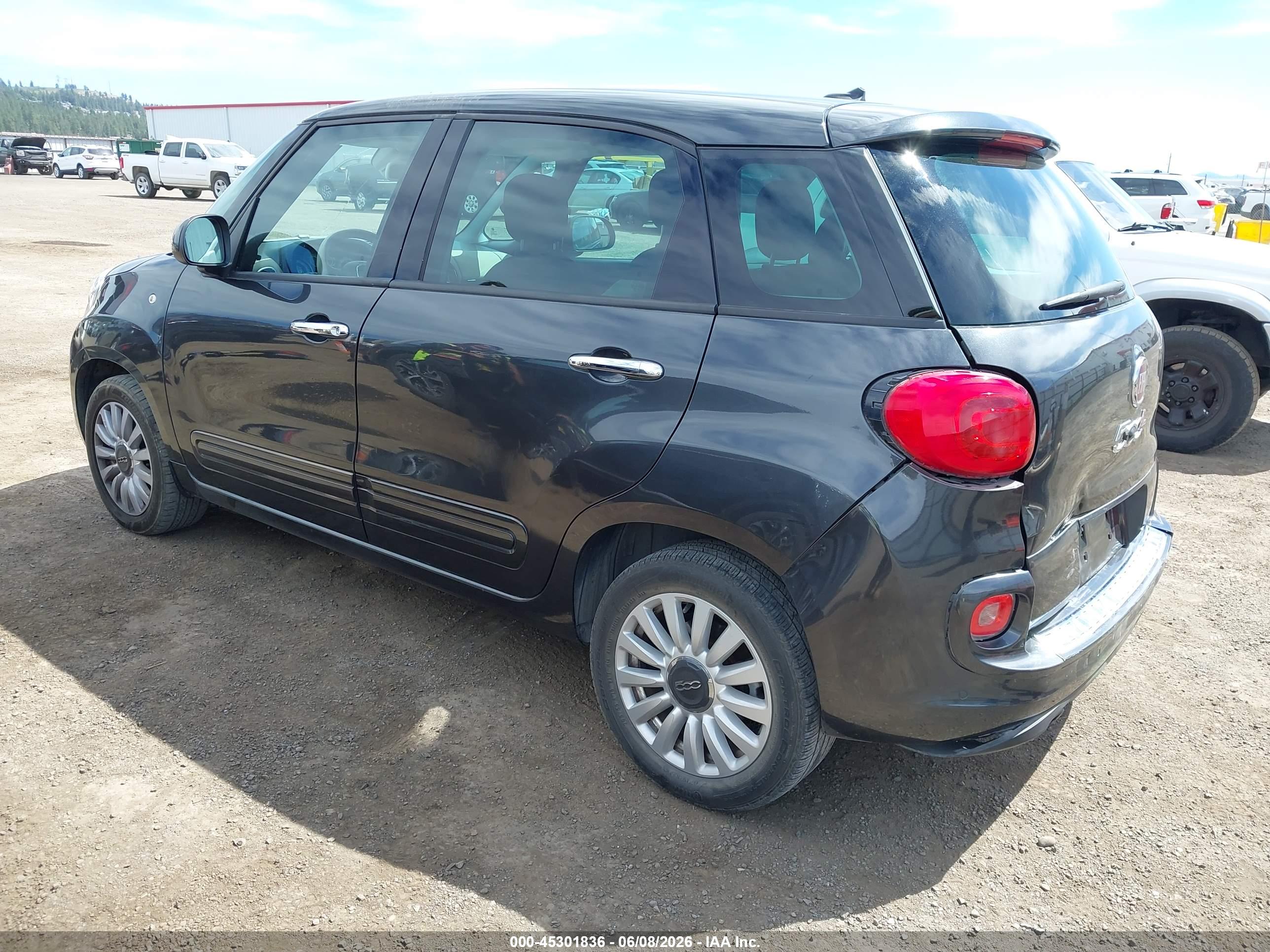 FIAT 500L image 3