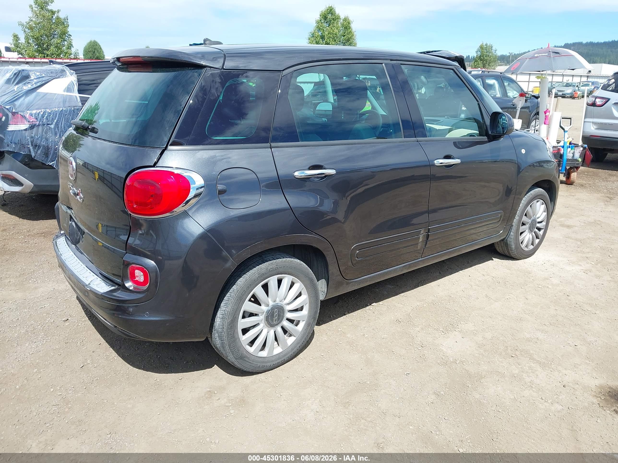 FIAT 500L image 4