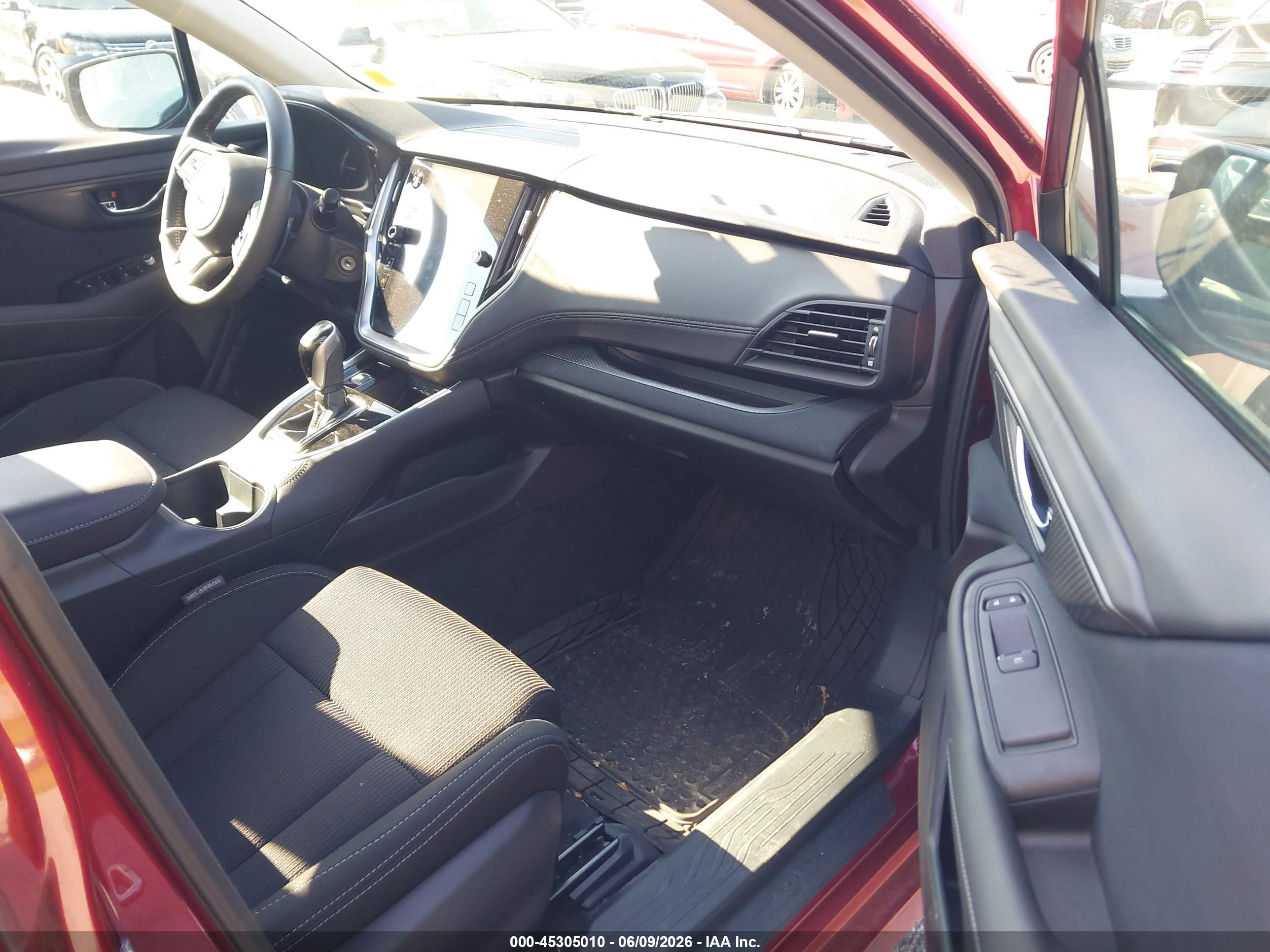 SUBARU LEGACY image 5