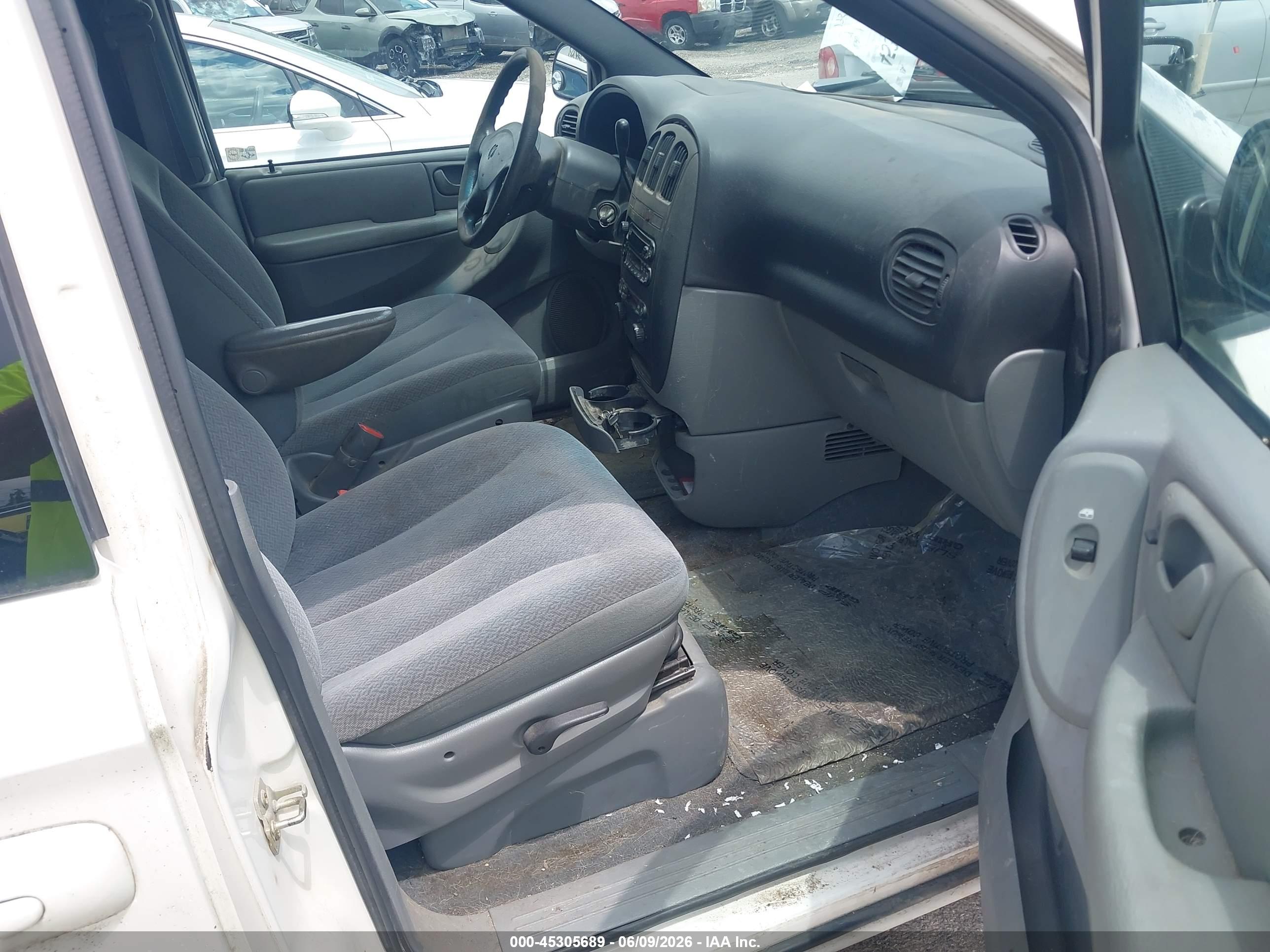 DODGE CARAVAN image 5