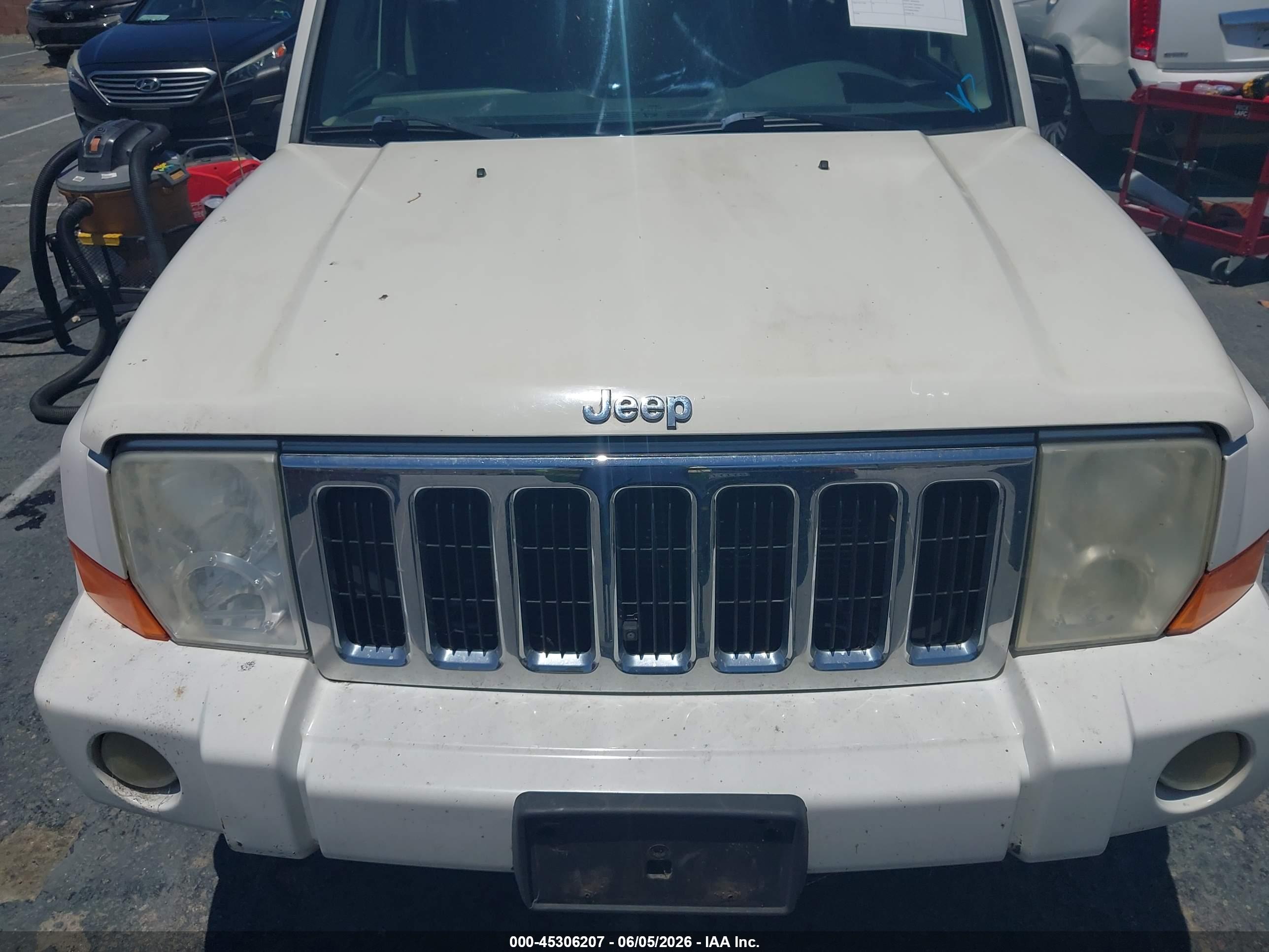 JEEP COMMANDER image 6
