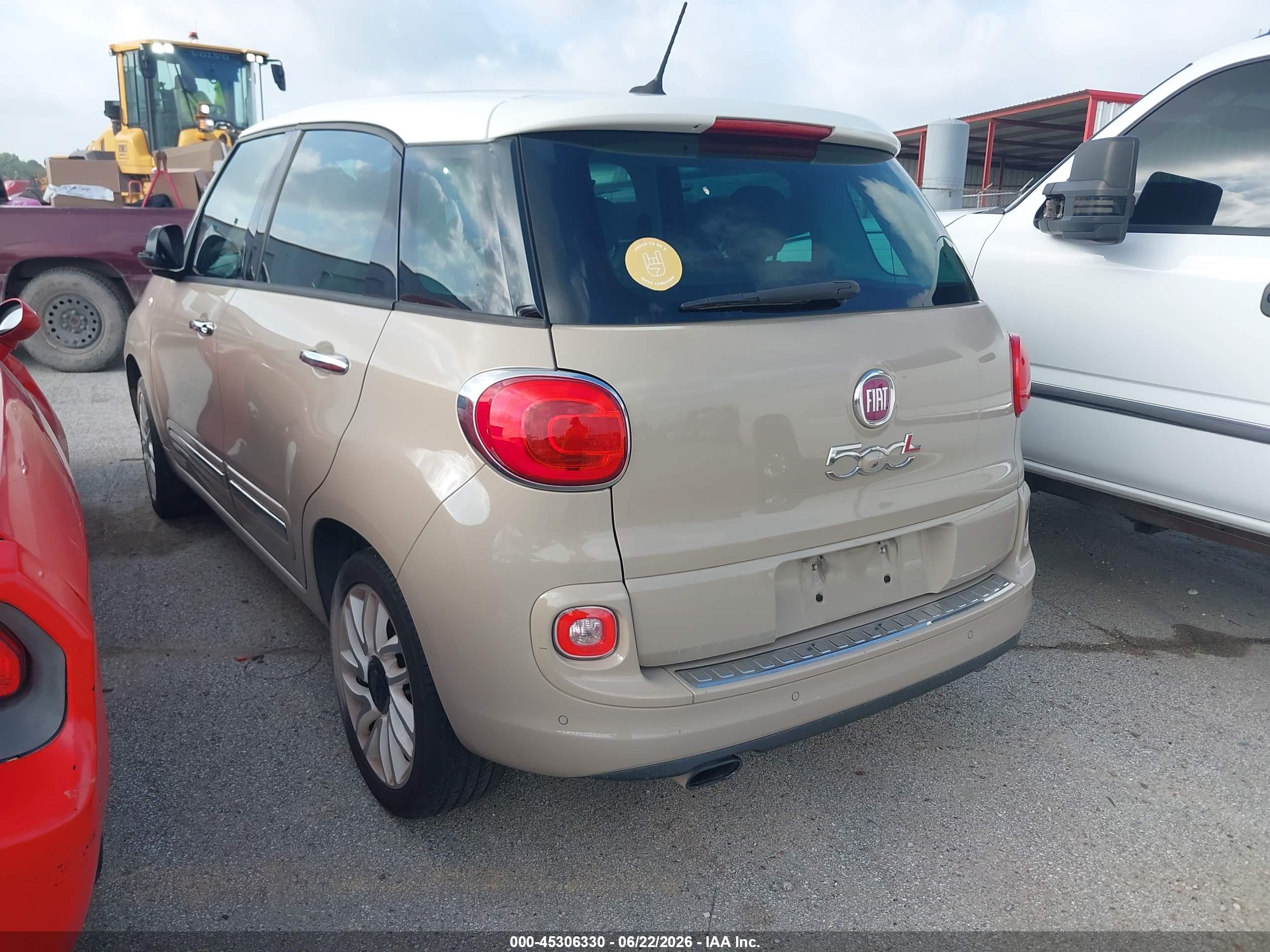 FIAT 500L image 3