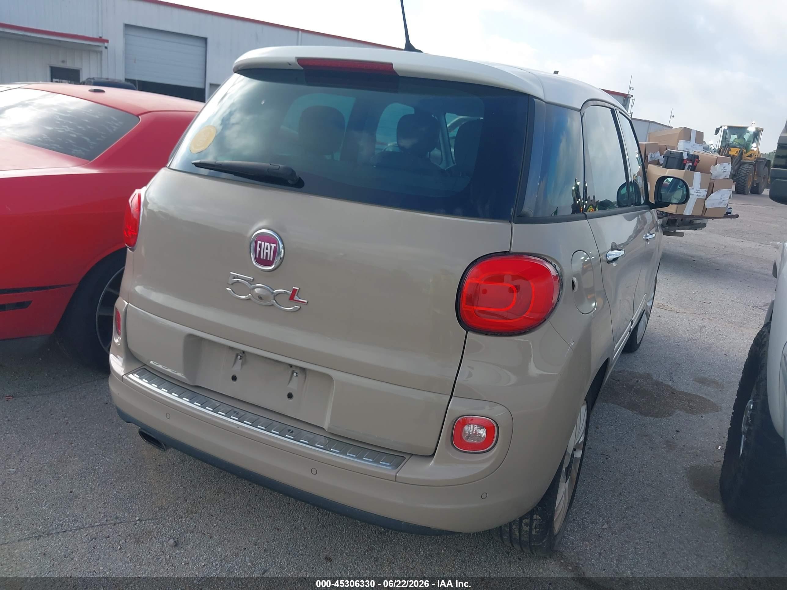 FIAT 500L image 4