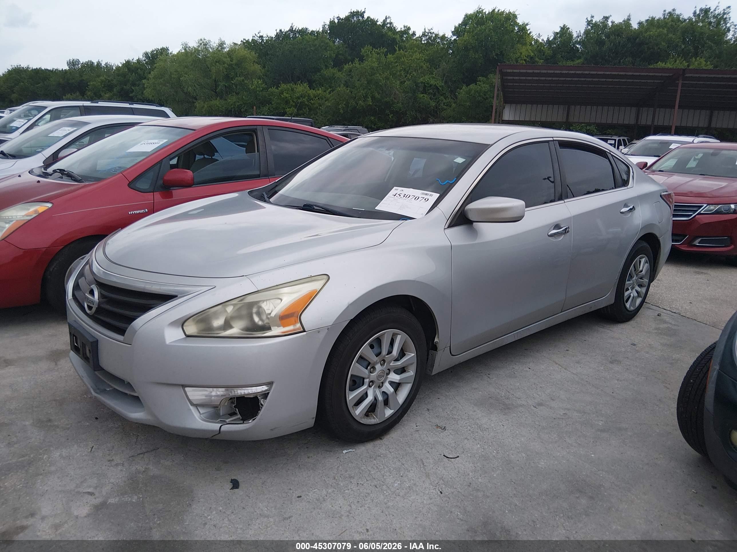 NISSAN ALTIMA image 2