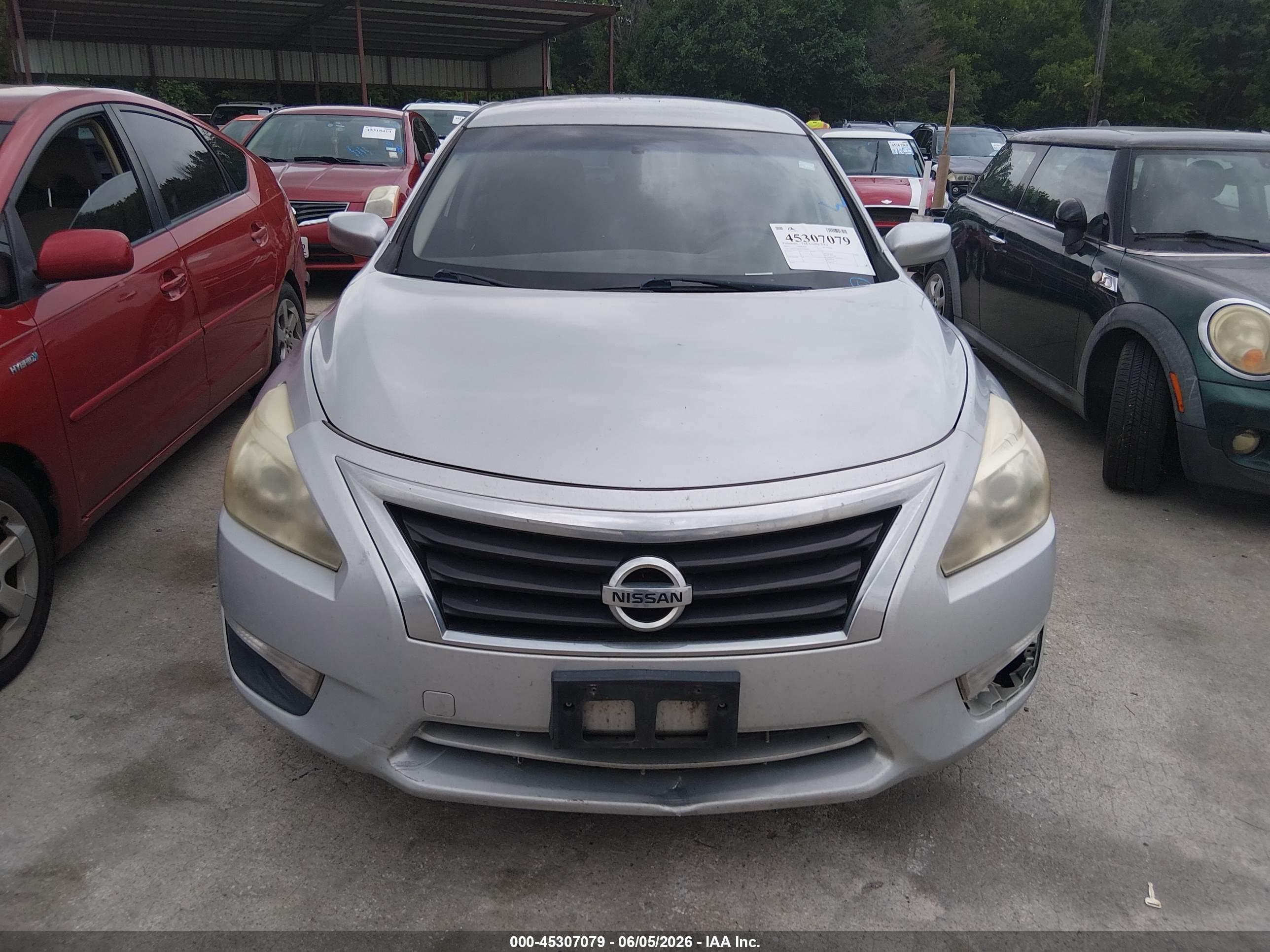 NISSAN ALTIMA image 6