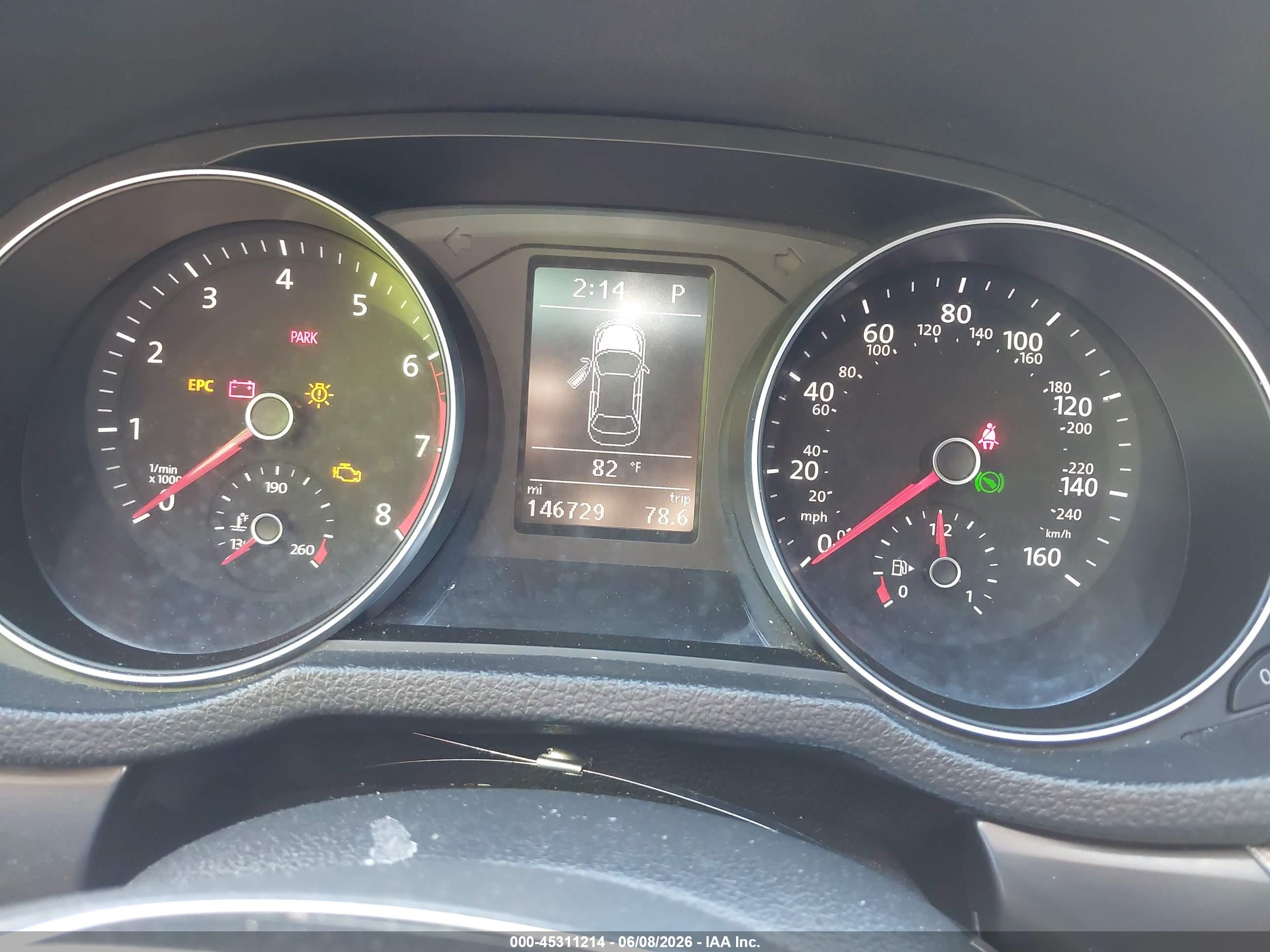 VOLKSWAGEN PASSAT image 7