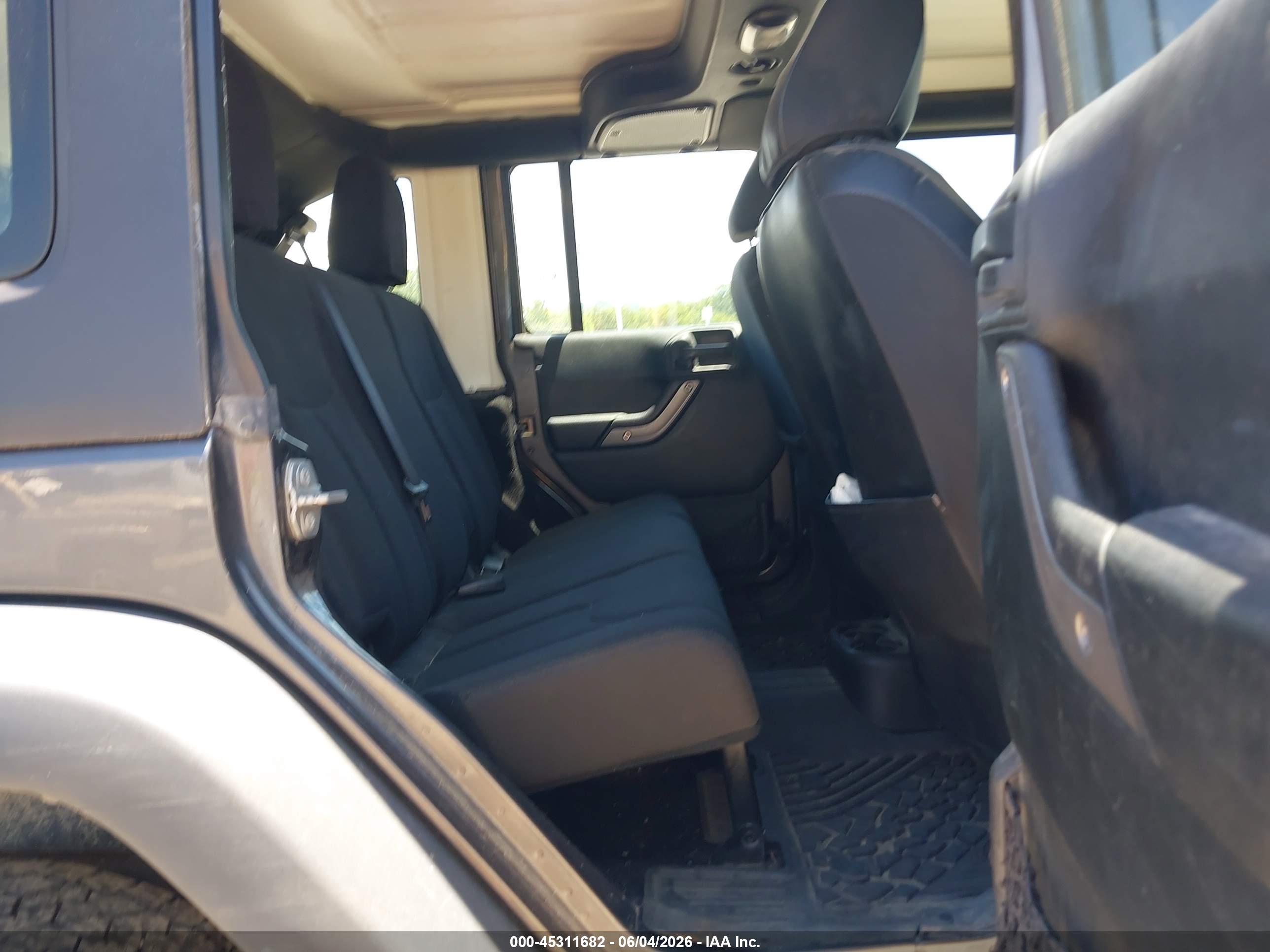 JEEP WRANGLER image 8