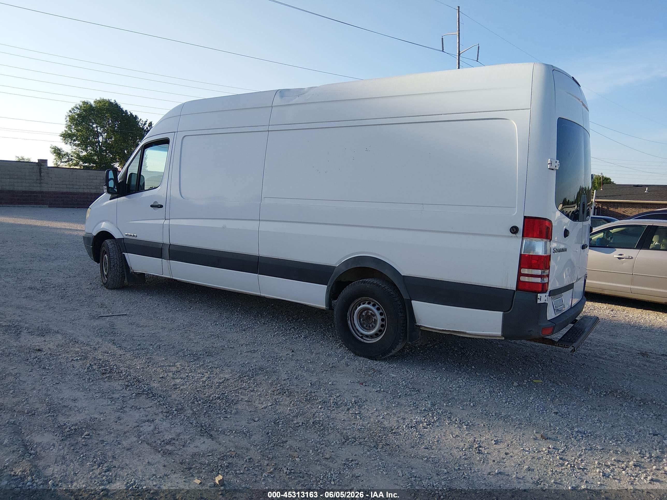 DODGE SPRINTER image 3