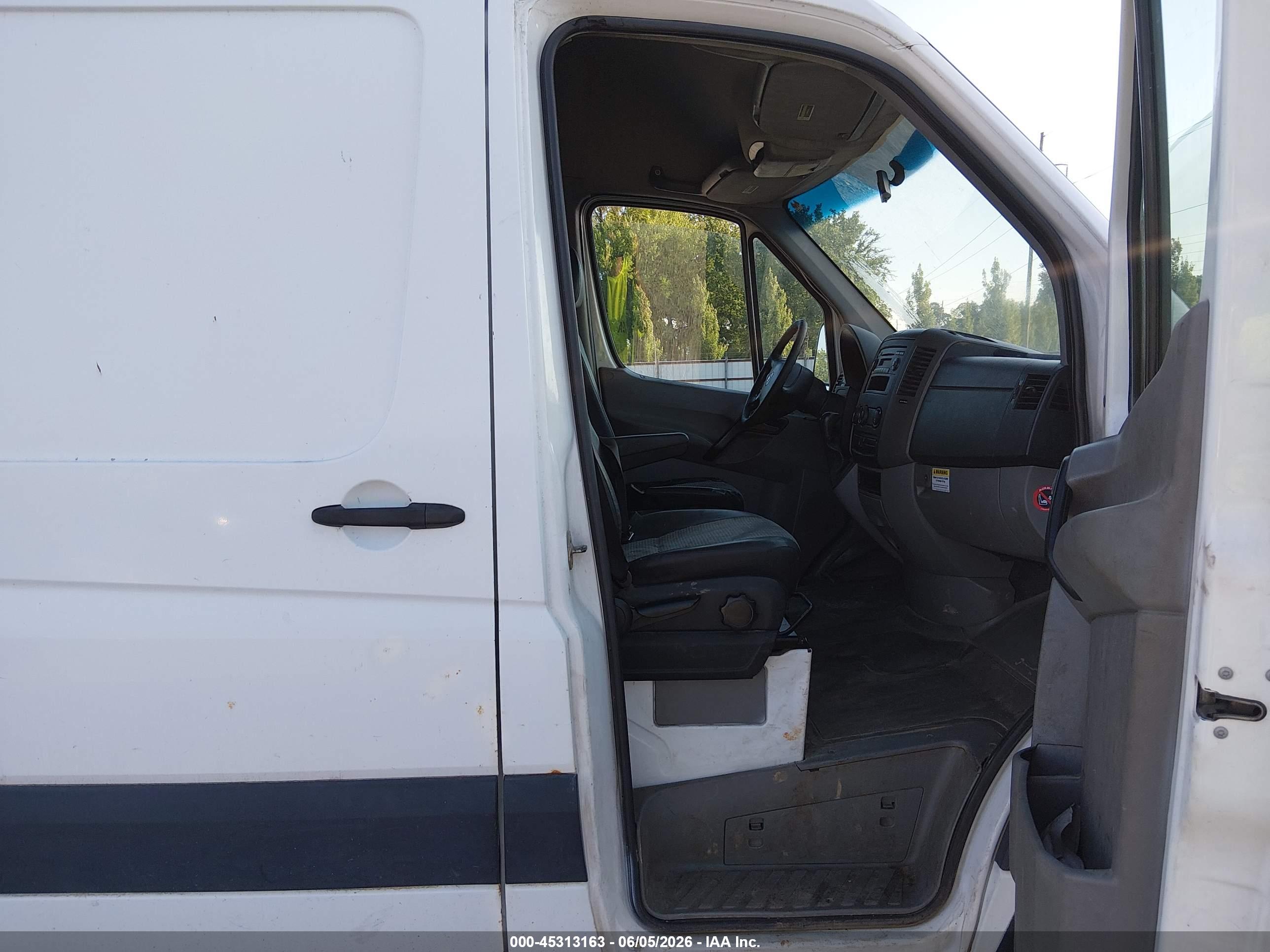 DODGE SPRINTER image 5