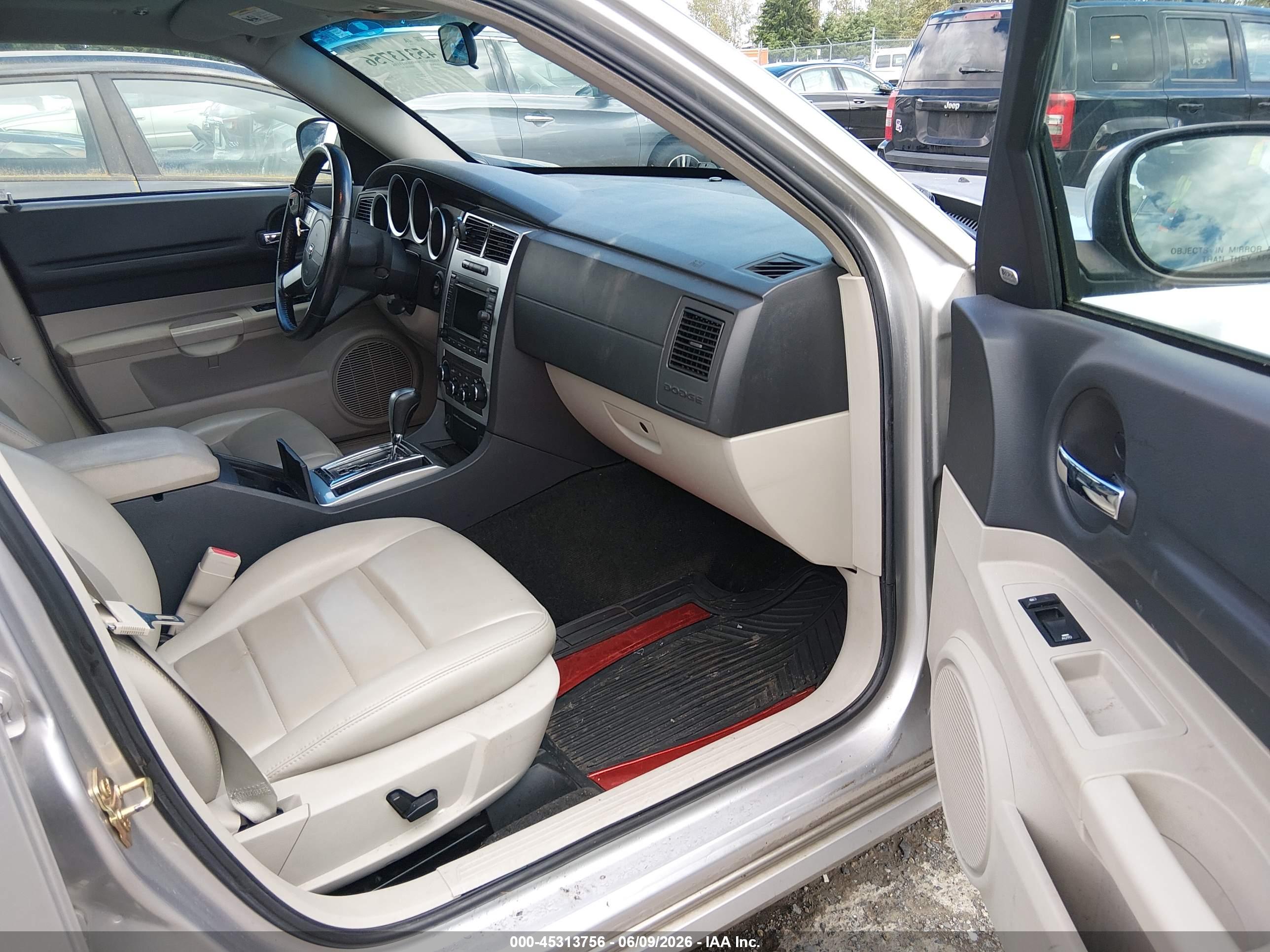 DODGE MAGNUM image 5