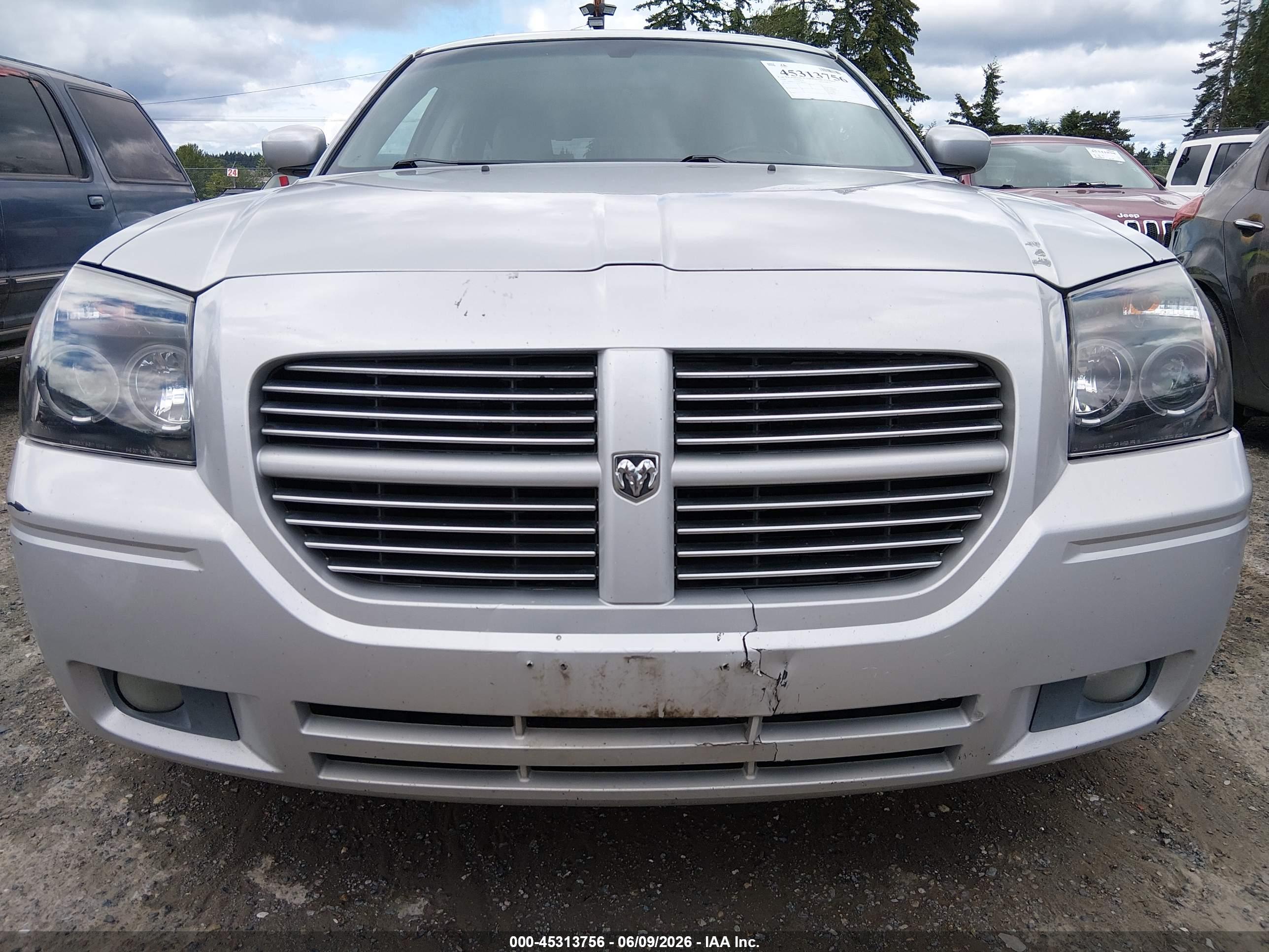 DODGE MAGNUM image 6