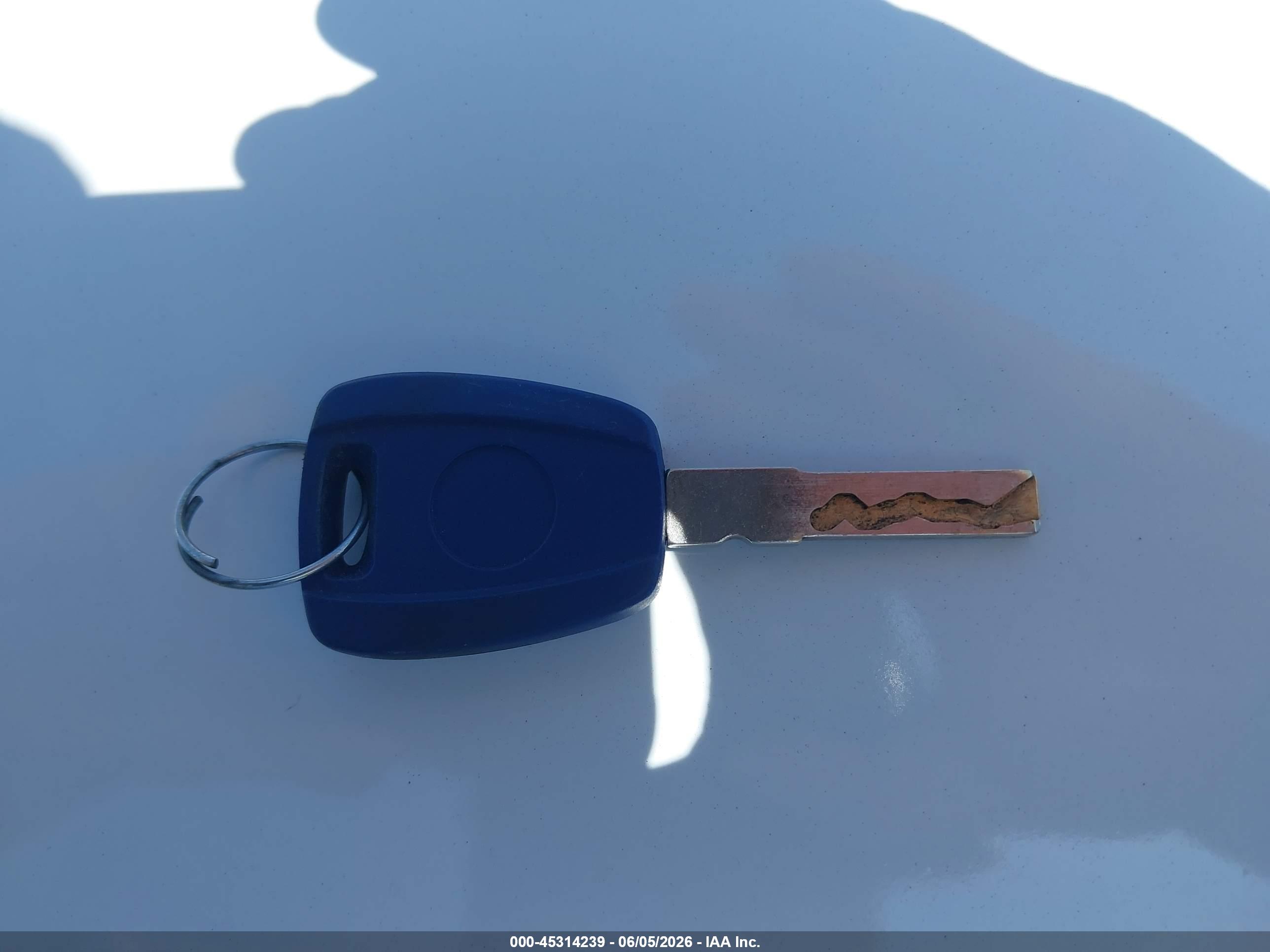 FIAT 500L image 11