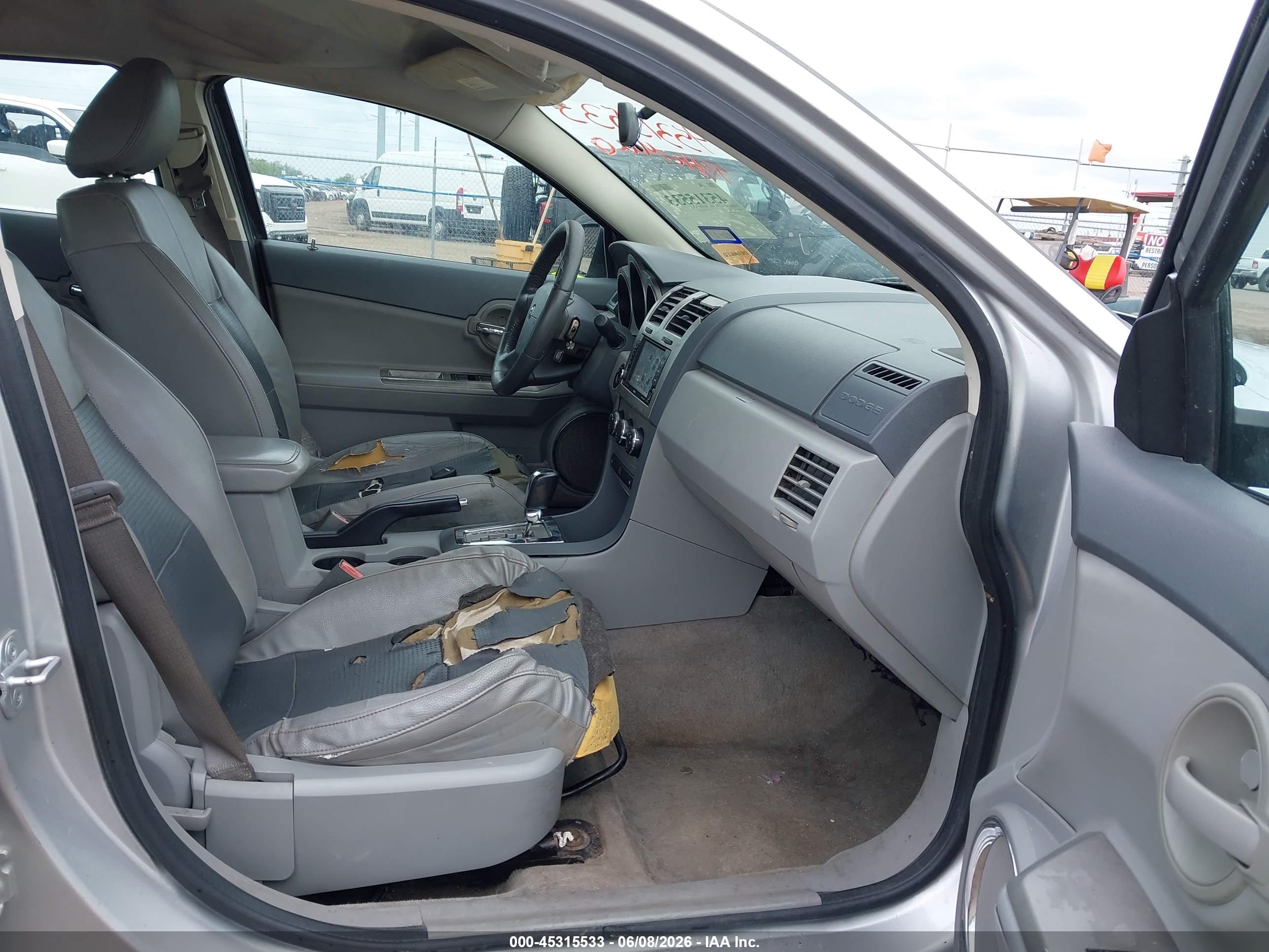 DODGE AVENGER image 5