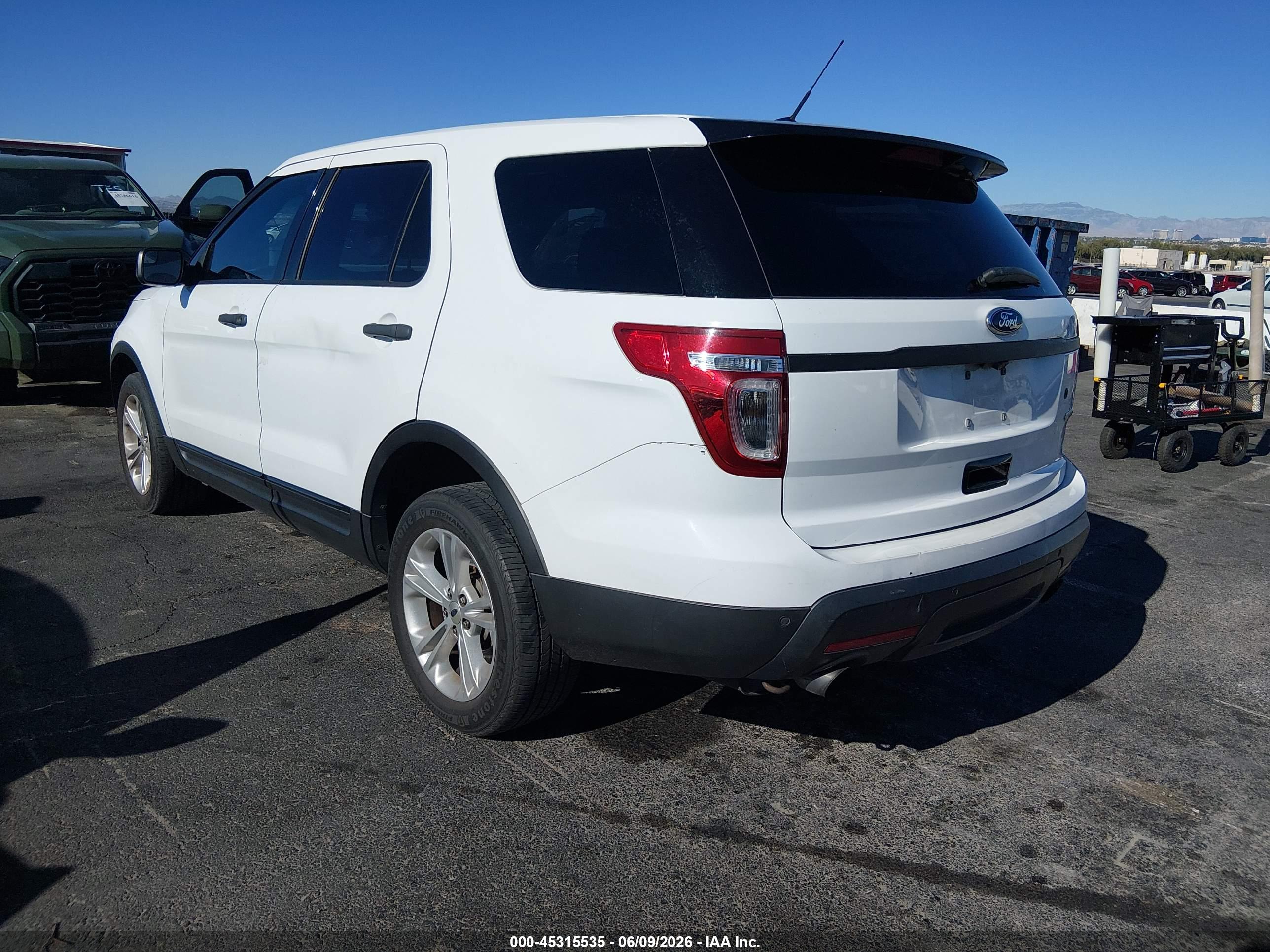 FORD UTILITY image 3
