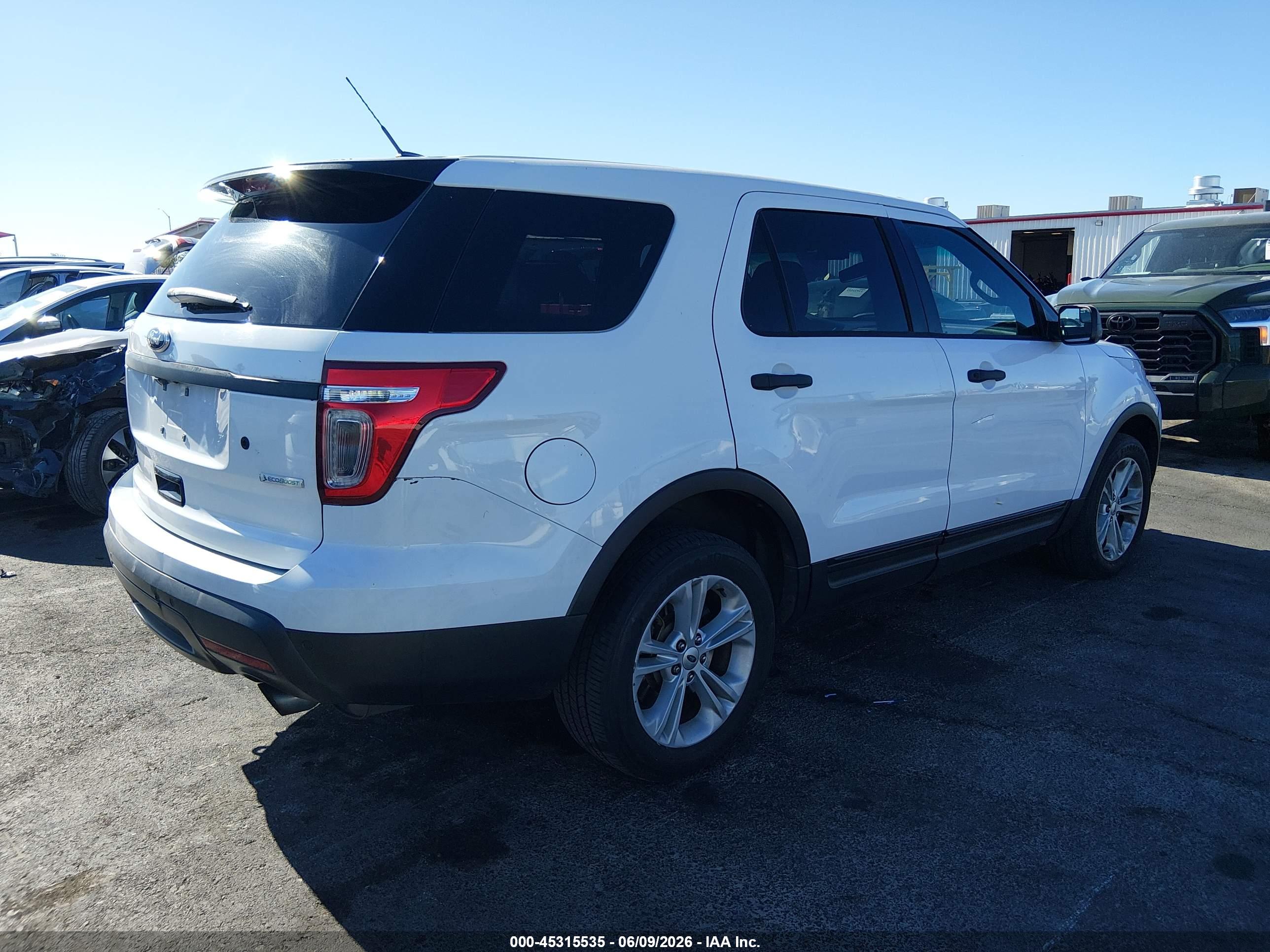 FORD UTILITY image 4