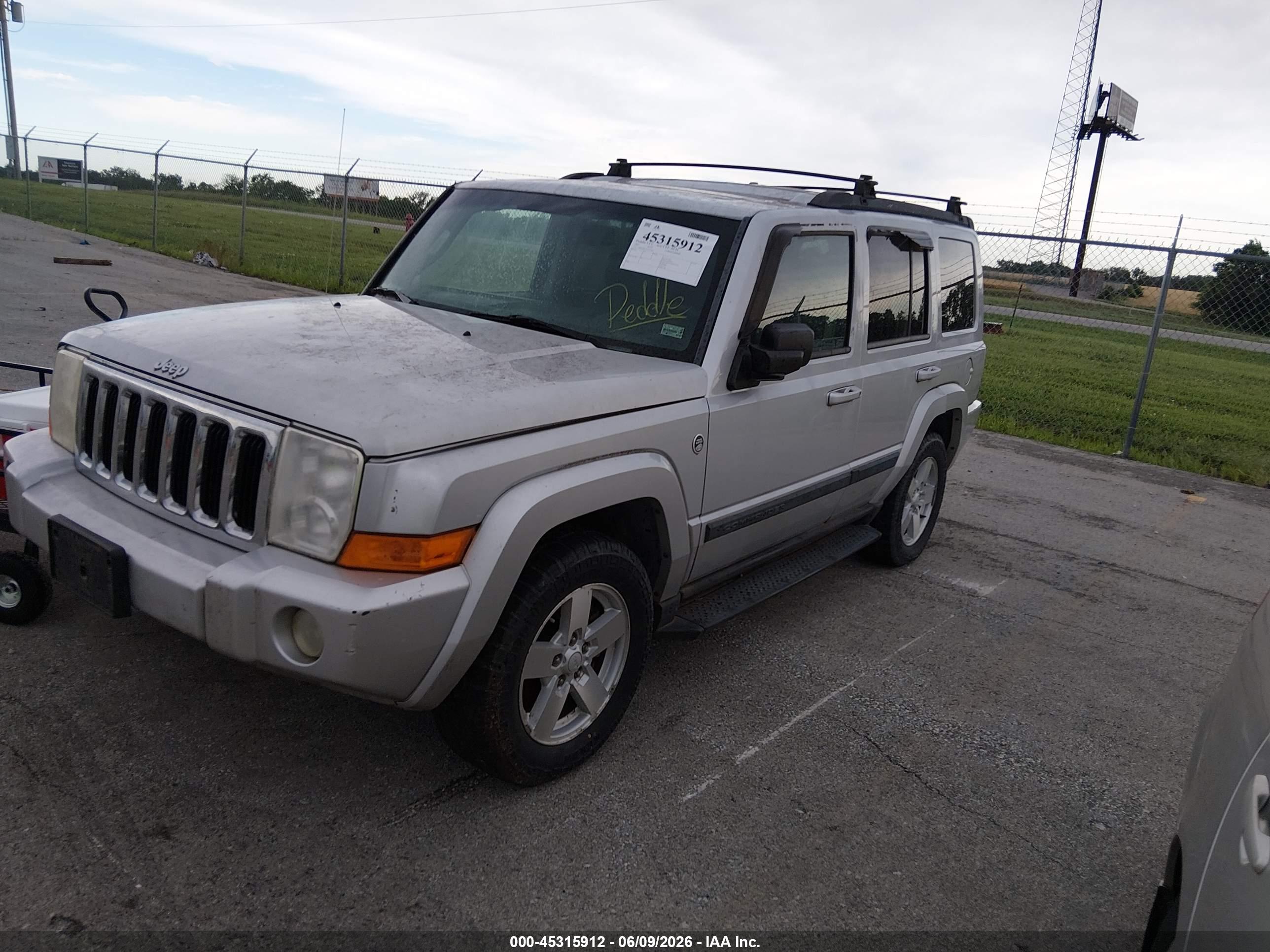 JEEP COMMANDER image 2