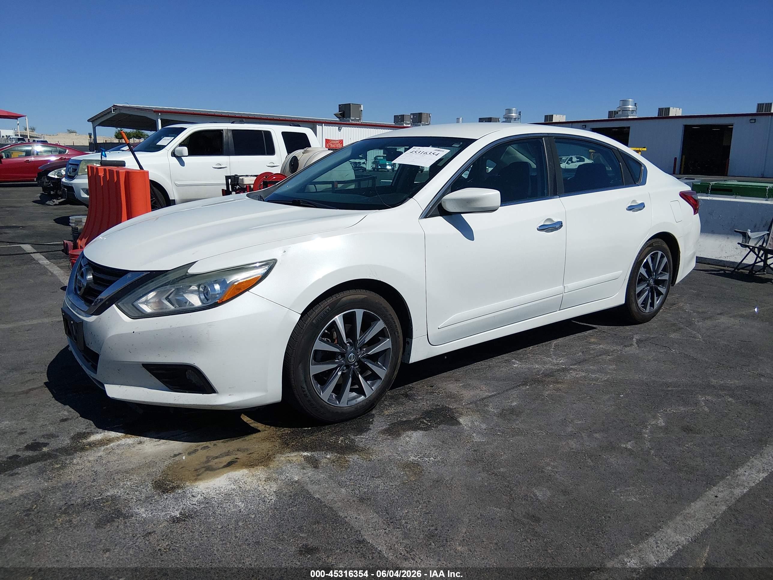 NISSAN ALTIMA image 2