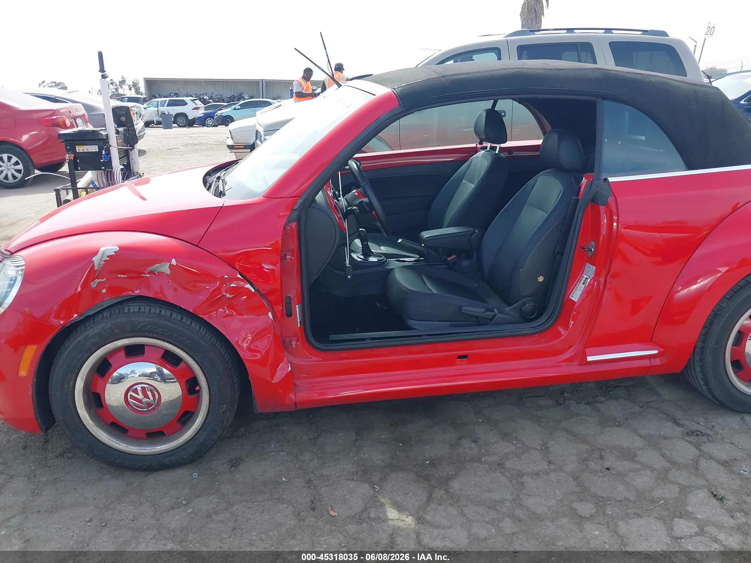 VOLKSWAGEN BEETLE image 6