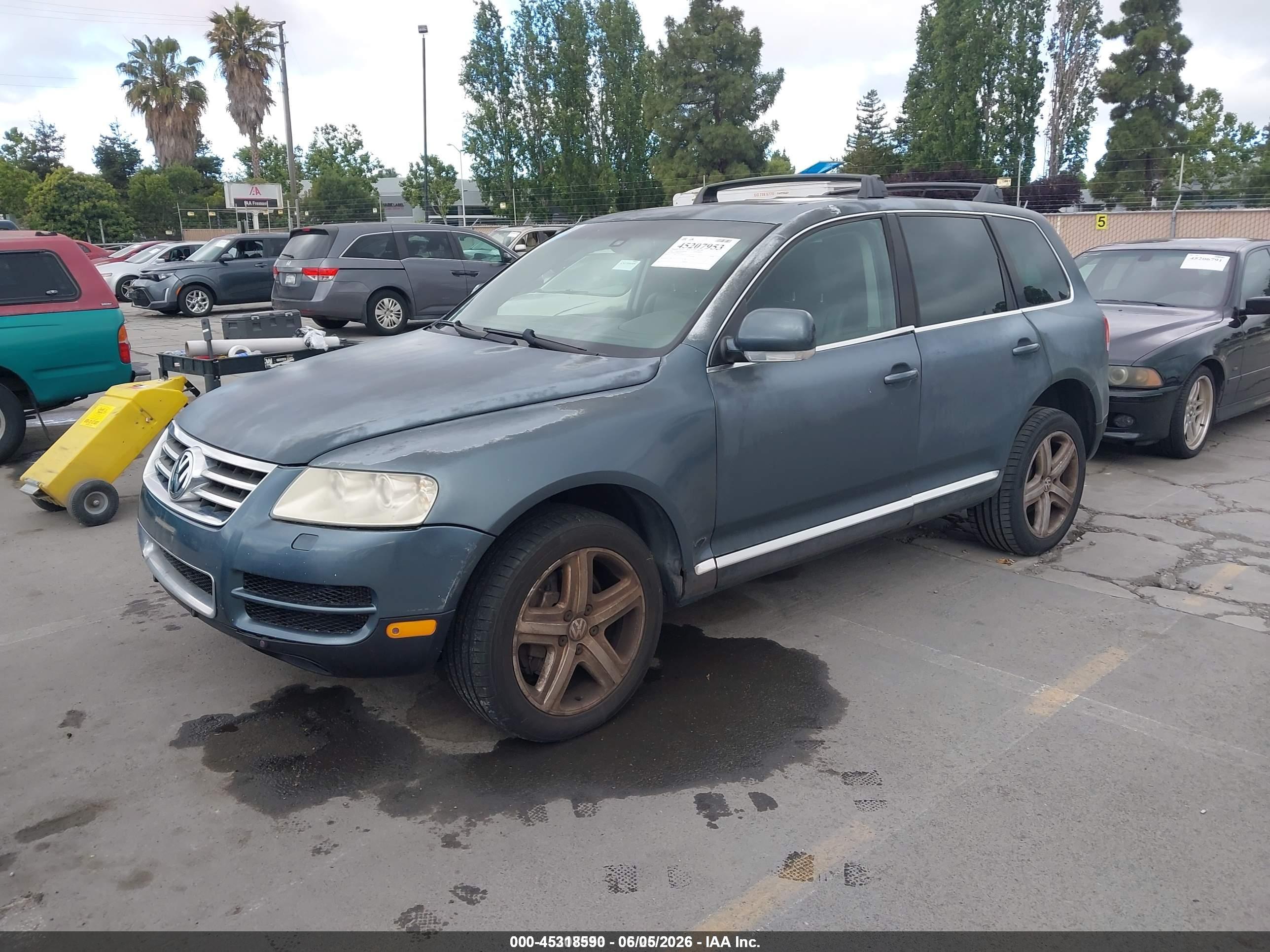 VOLKSWAGEN TOUAREG image 2