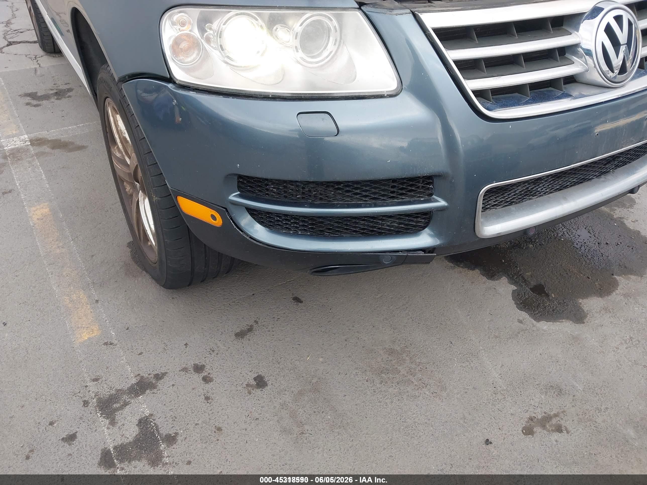 VOLKSWAGEN TOUAREG image 6