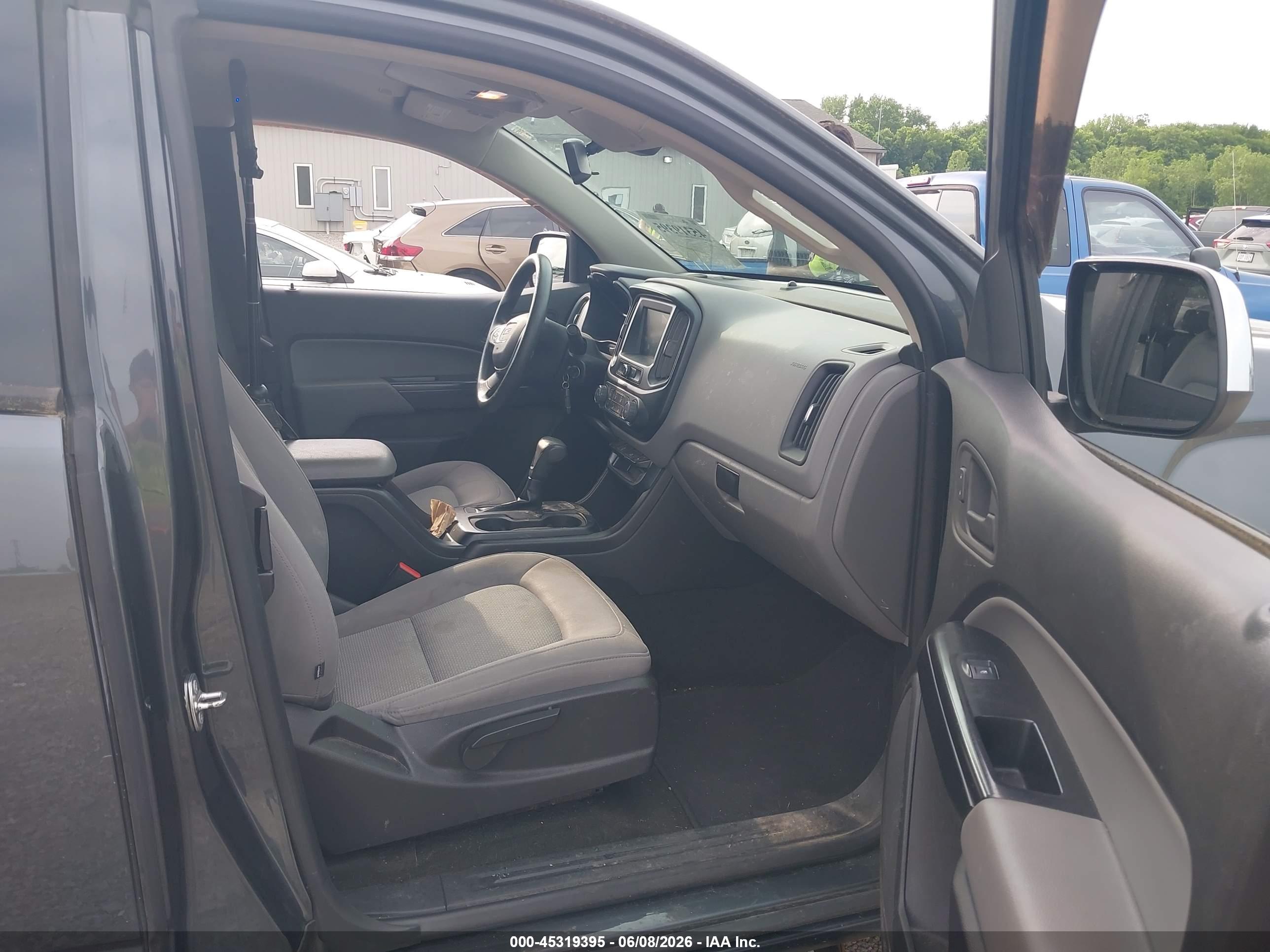 GMC CANYON image 5