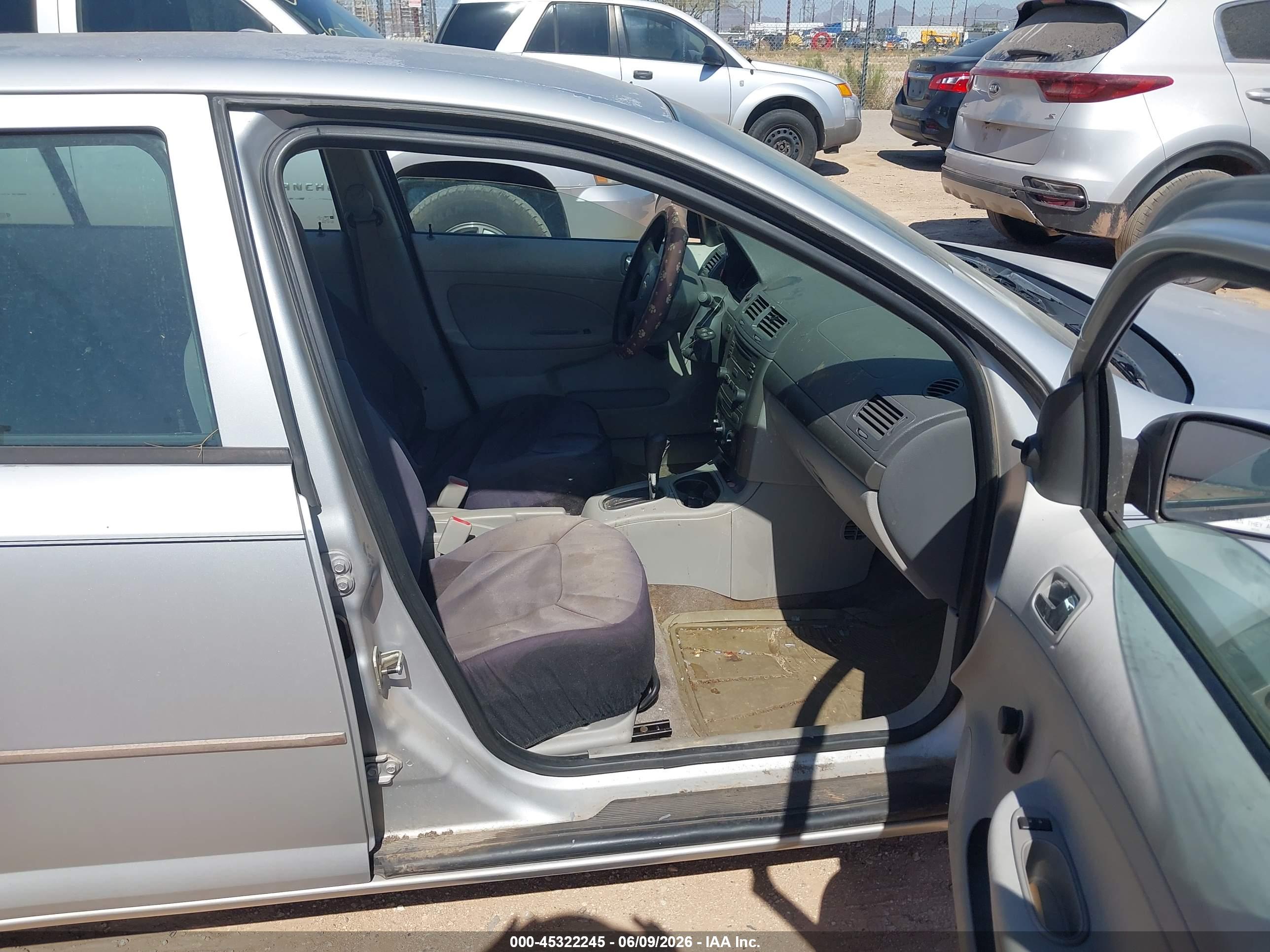 CHEVROLET COBALT image 5