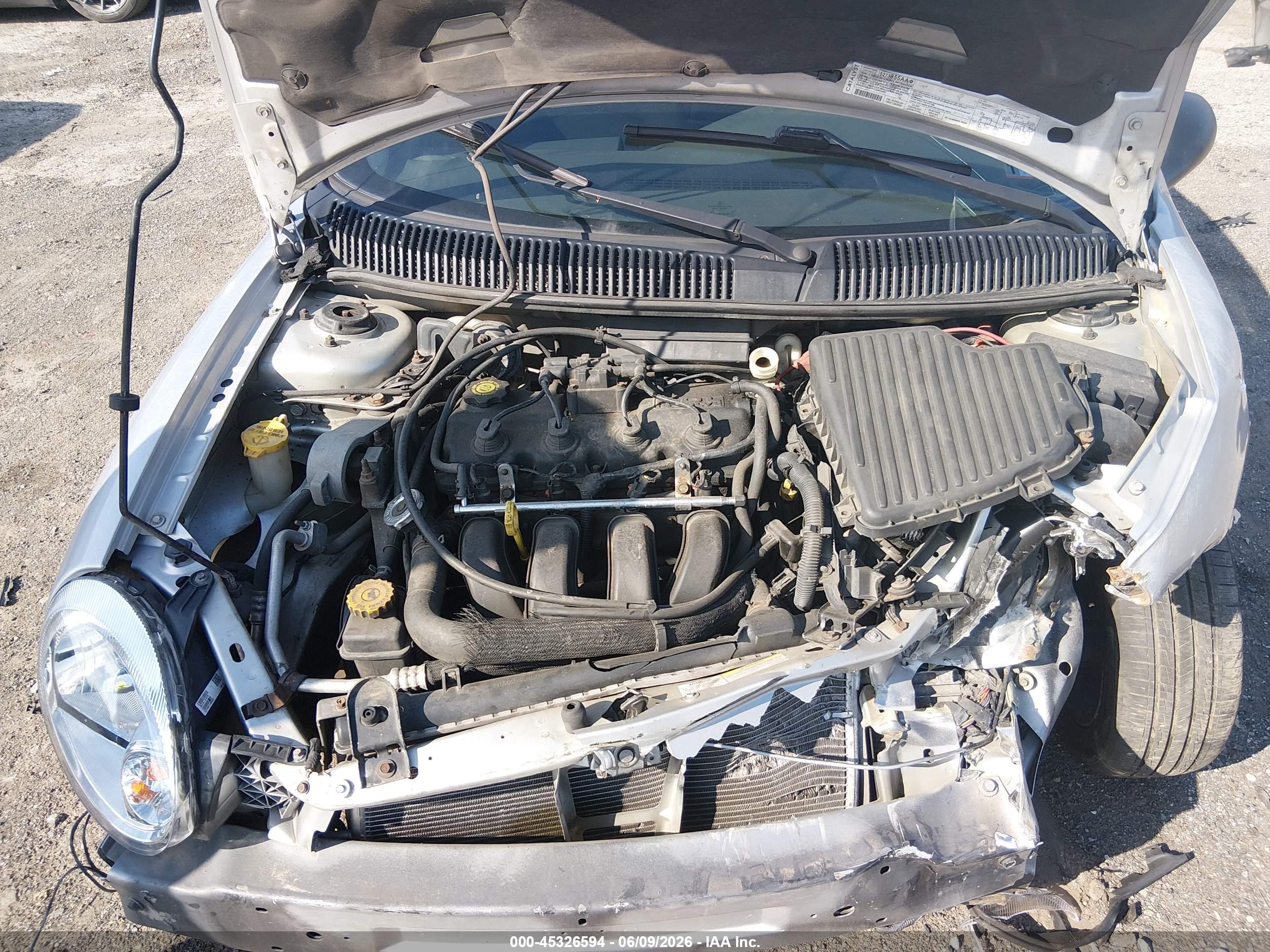 DODGE NEON image 10